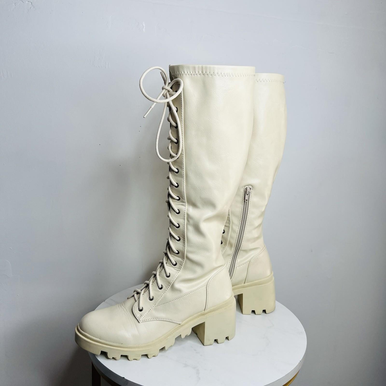 Shoedazzle Faux Leather Knee High Boots 9 Cream ace Zip Balan Lug Sole Padded