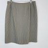 Le Suit Women Polyester Skirt Suit Size 14P Beige Black Notch Lined Cocktail 2PC