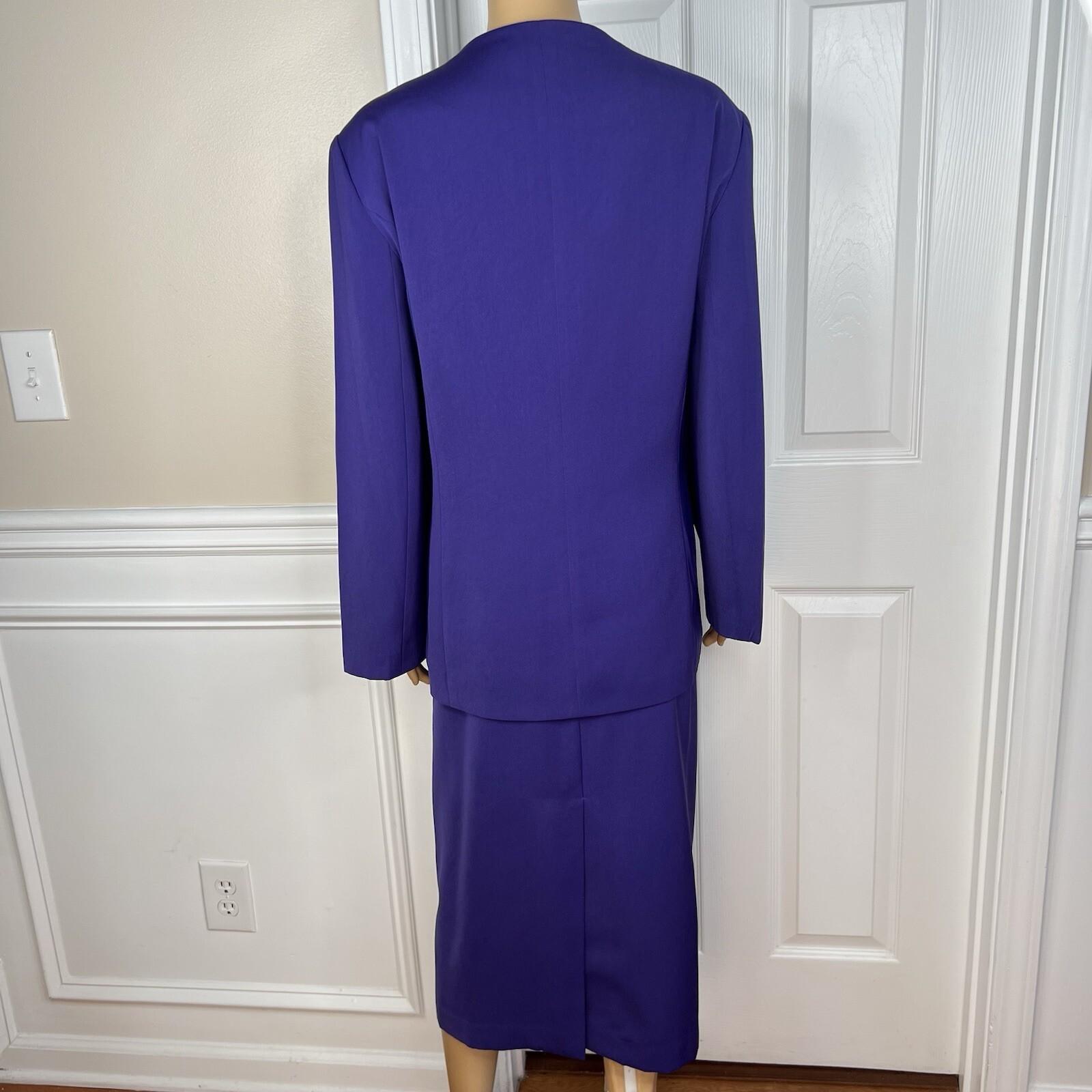 GMI Women Polyester Skirt Suit Size 18W Purple Lined Collarless Cocktail 2PC