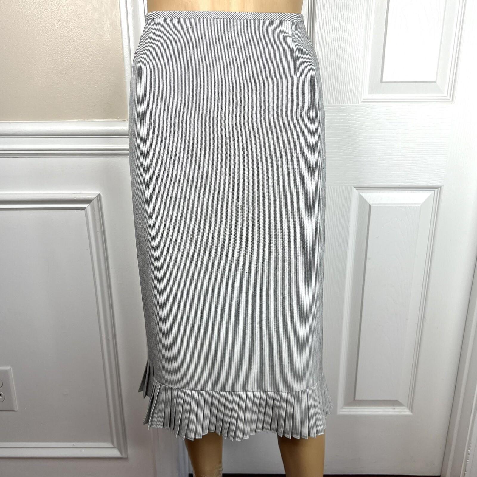Le Suit  Polyester Skirt Size 18 Black White Pinstriped Notch Collar Lined 2PC