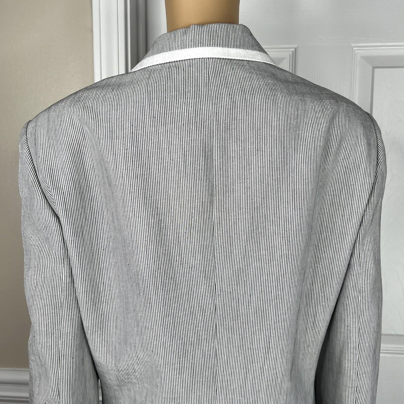 Le Suit  Polyester Skirt Size 18 Black White Pinstriped Notch Collar Lined 2PC