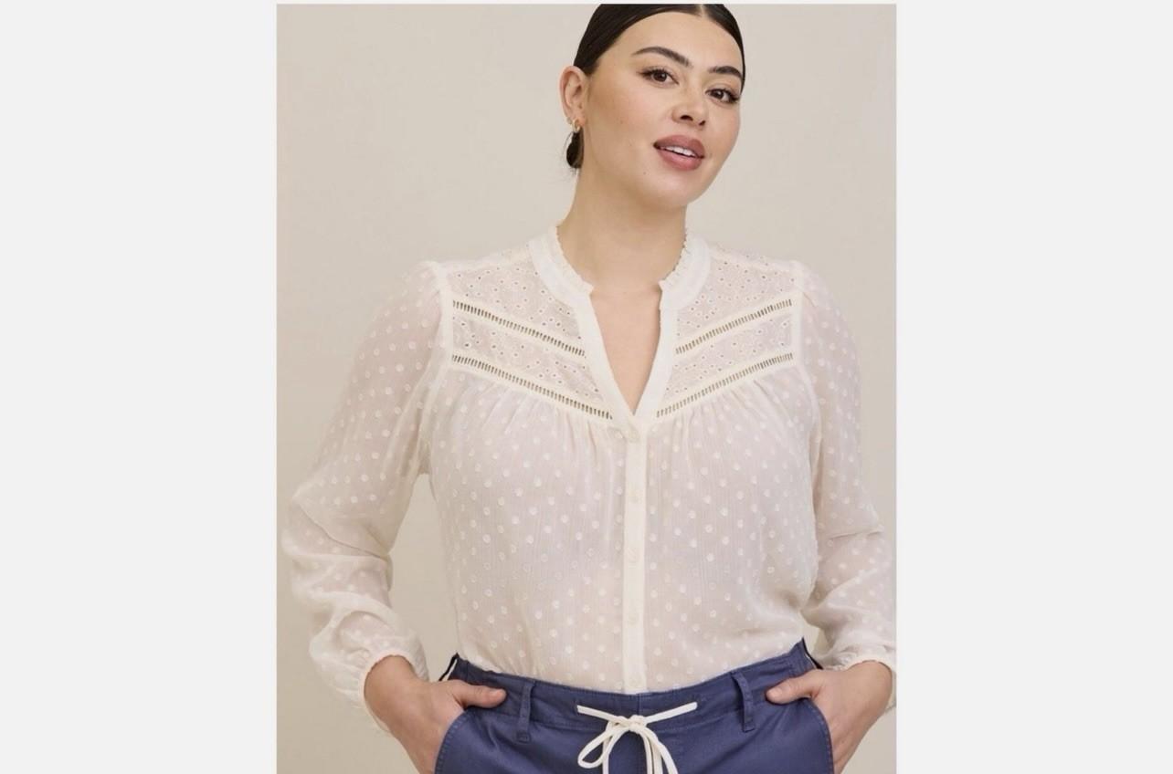 New Torrid Blouse 4X ivory chiffon clip dot eyelet sheer Feminine balloon sleeve