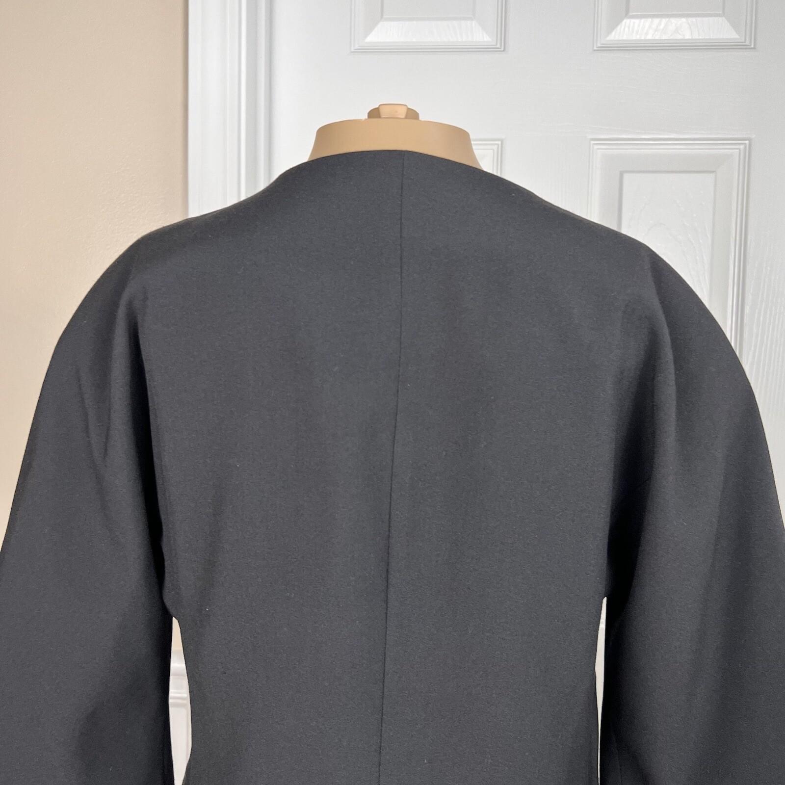 LARRY LEVINE 2PC Black Polyester Rayon Stretch Short Sleeves Pant Suit Size 4