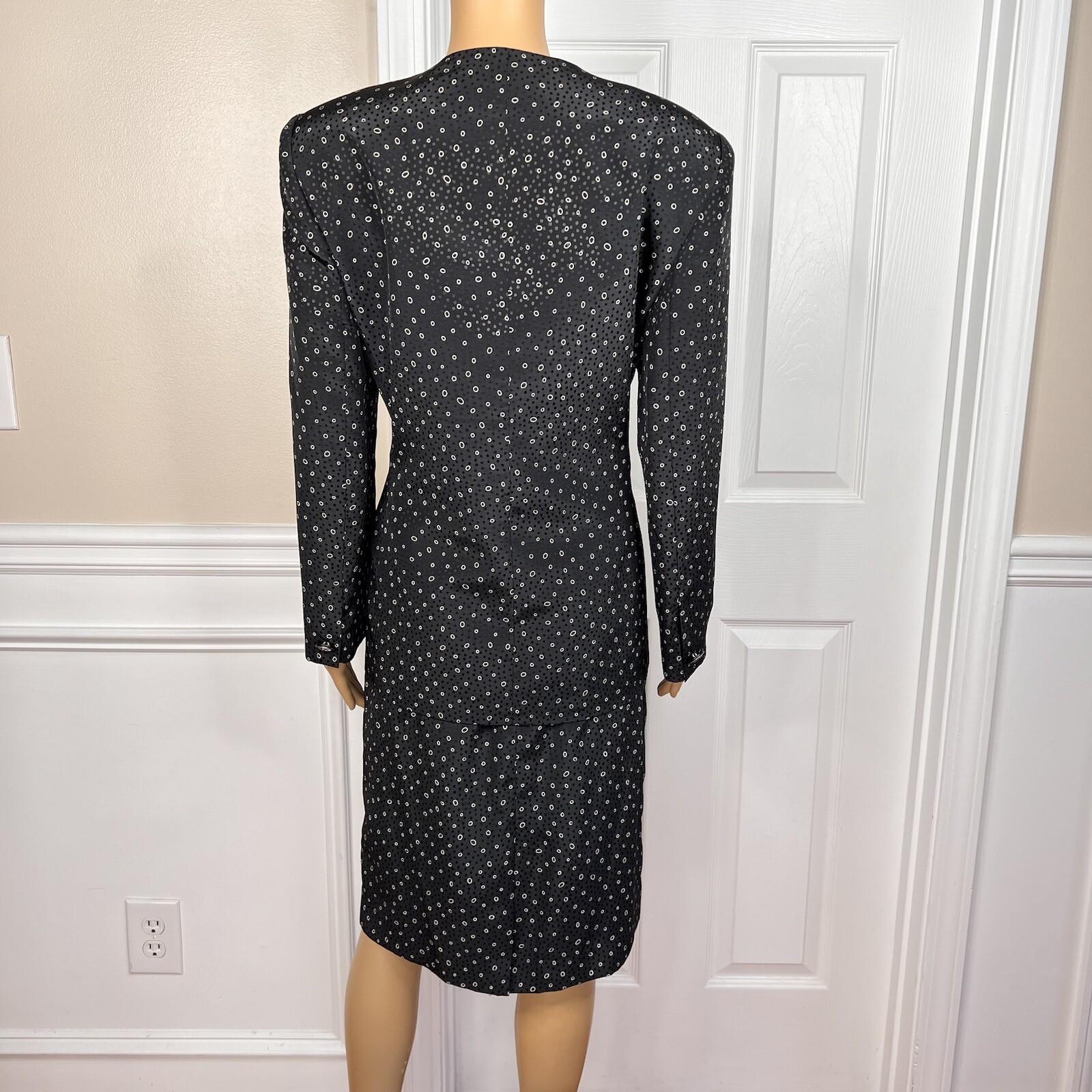 KASPER 2PC Black White Silk Like Polyester Lined Collarless Skirt Suit Size 14P