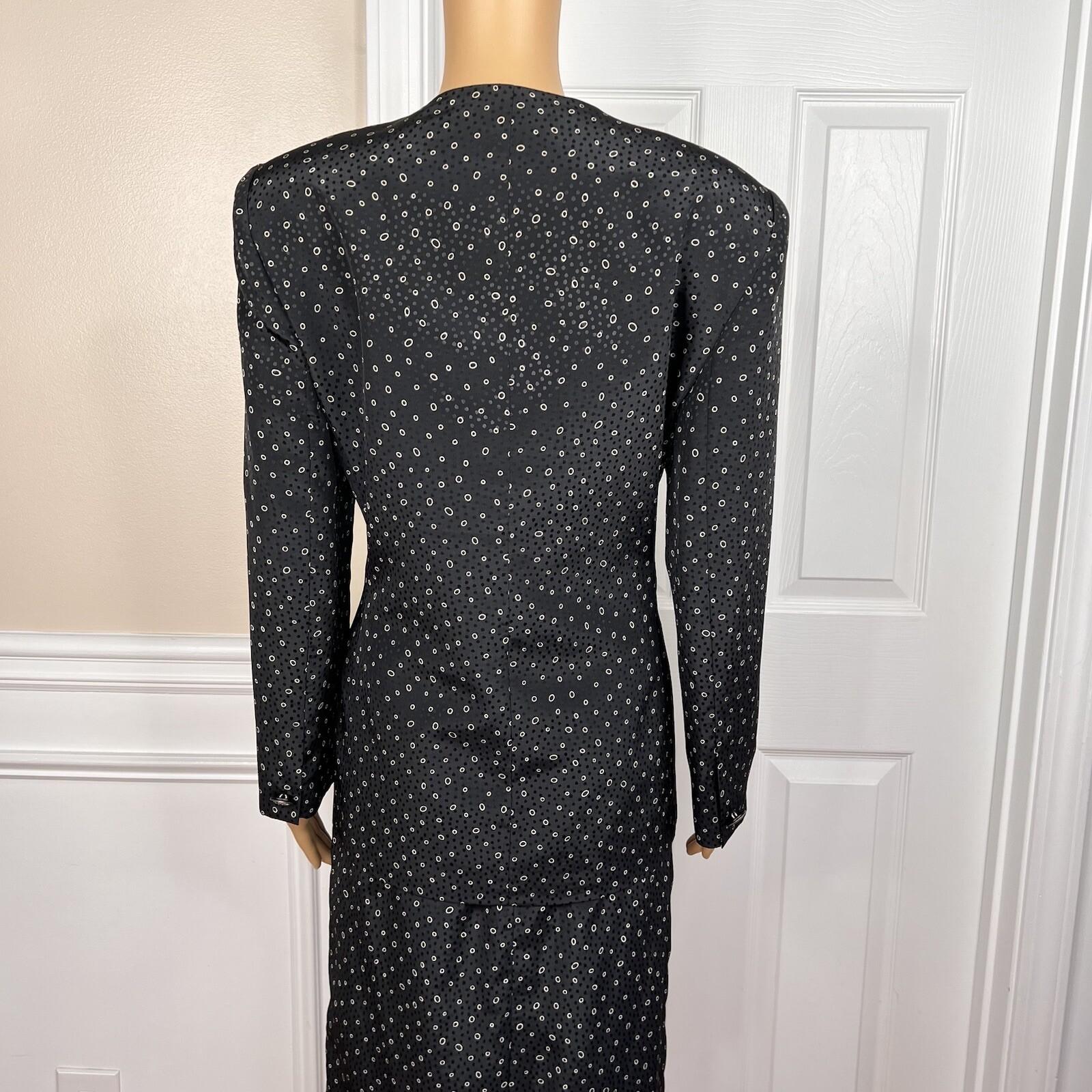 KASPER 2PC Black White Silk Like Polyester Lined Collarless Skirt Suit Size 14P