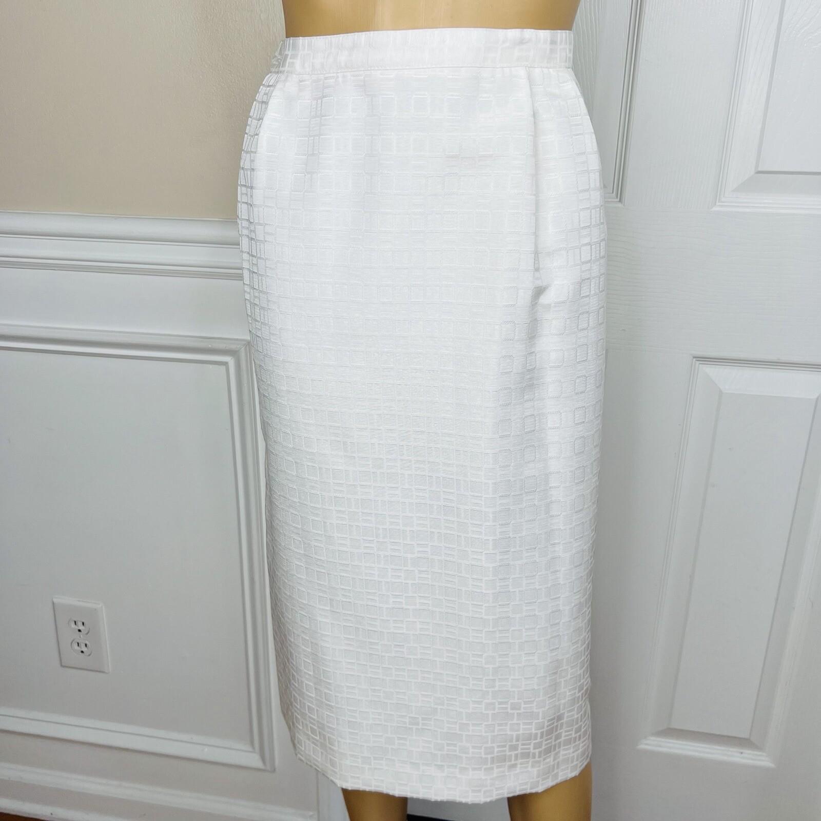 Le Suit Polyester Rayon Skirt Suit Size 20W Off White Short Sleeves New 2PC