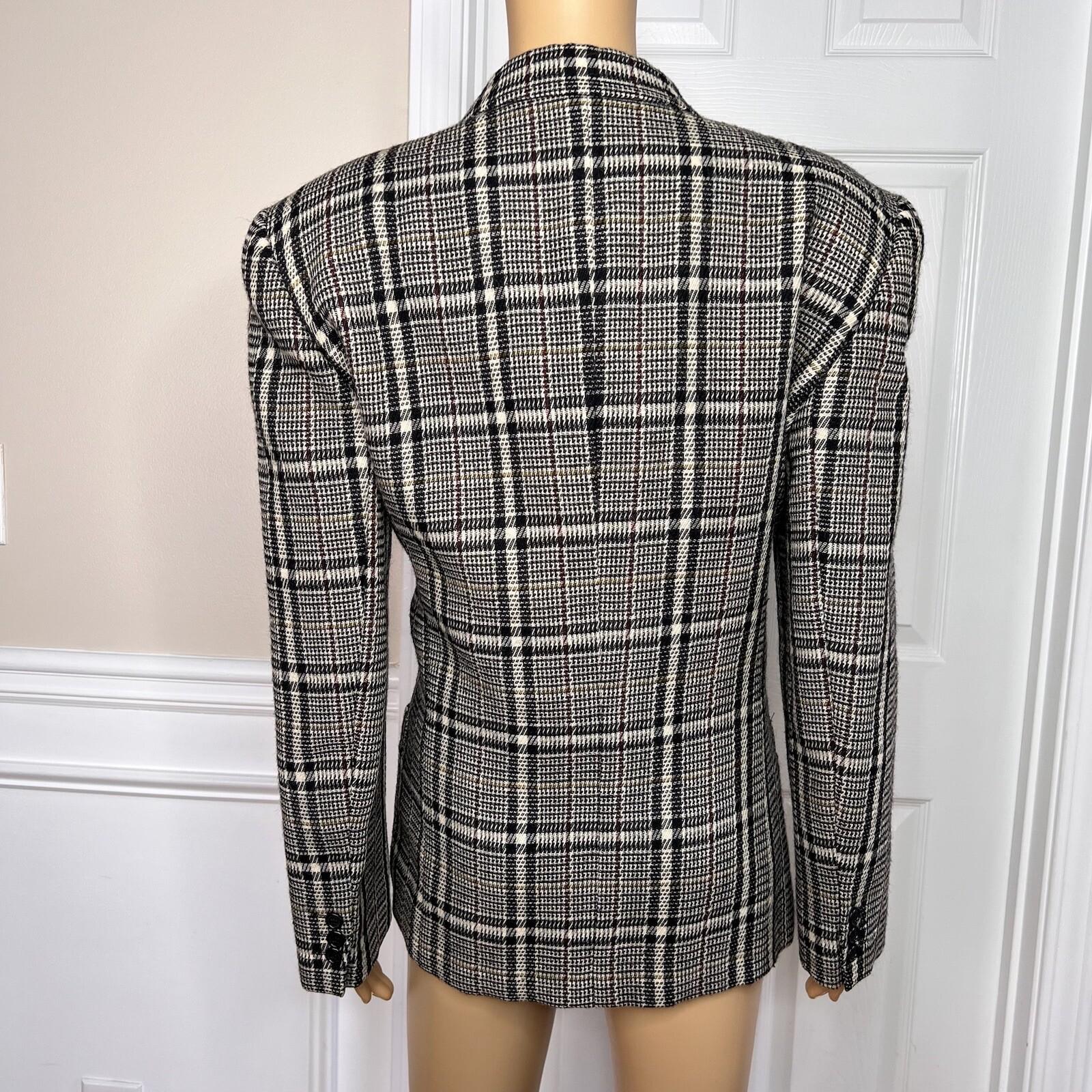 10-2874.jpg Giorgio Armani Vintage Wool Blazer Size 42 Gray Multi Lined Notch Collar