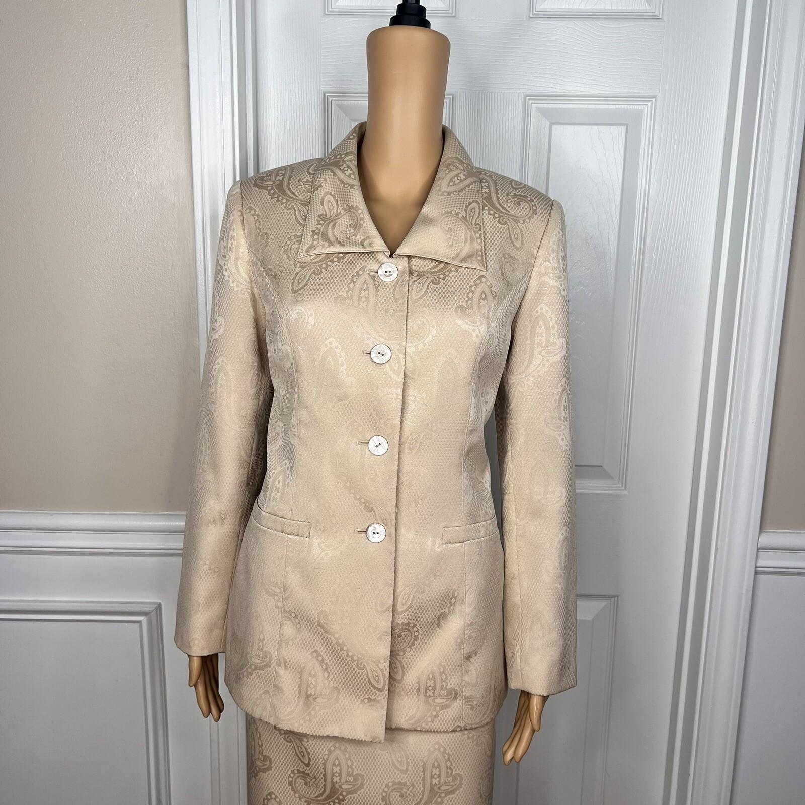LE SUIT  Women 2PC Beige Floral Polyester Lined Shawl Collar Skirt Suit Size 6