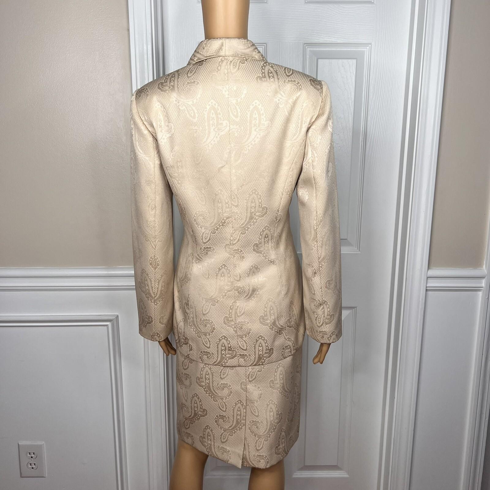 LE SUIT  Women 2PC Beige Floral Polyester Lined Shawl Collar Skirt Suit Size 6
