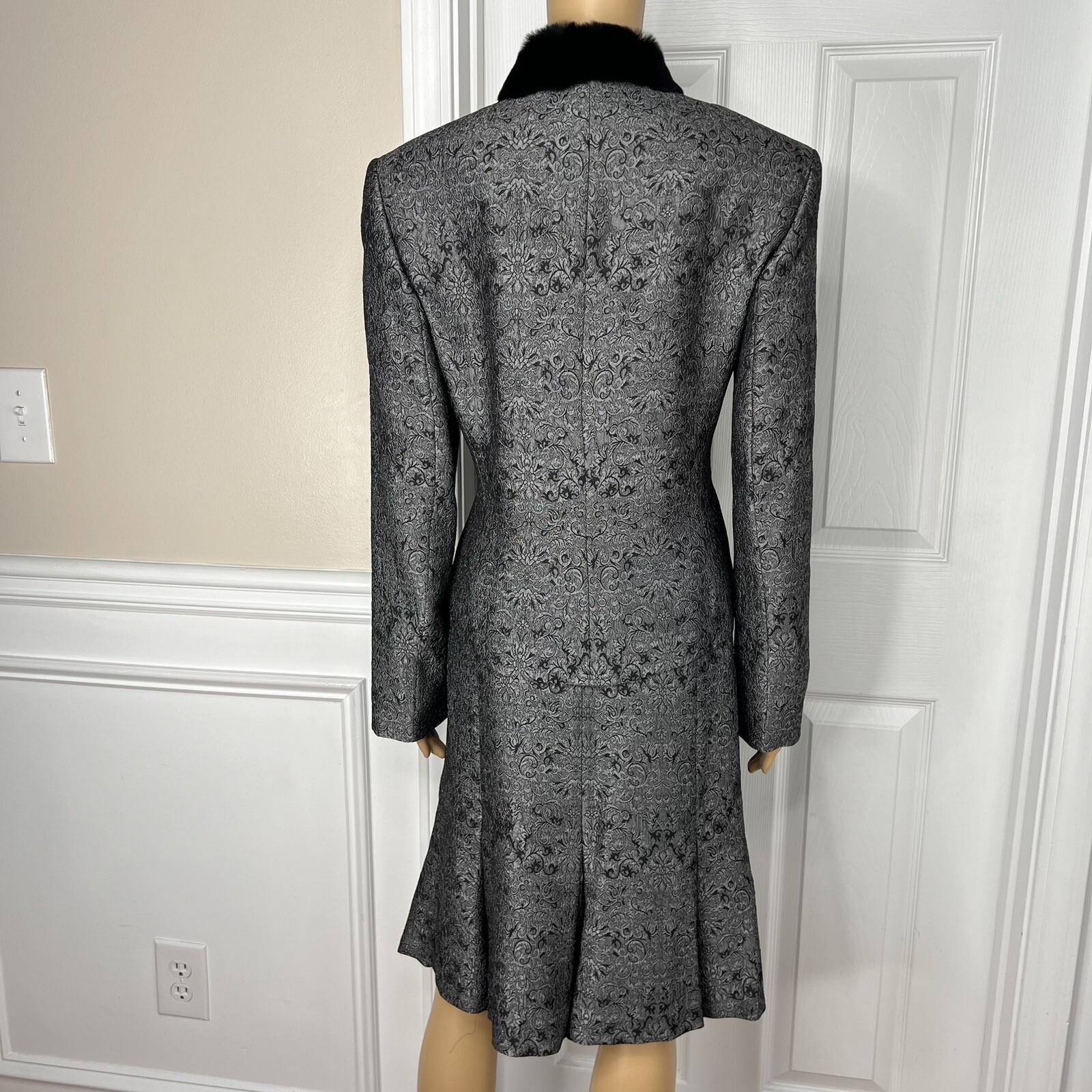 John Meyer Polyester Rayon Skirt Suit 12 Gray Floral Faux Fur Collar 2 Piece
