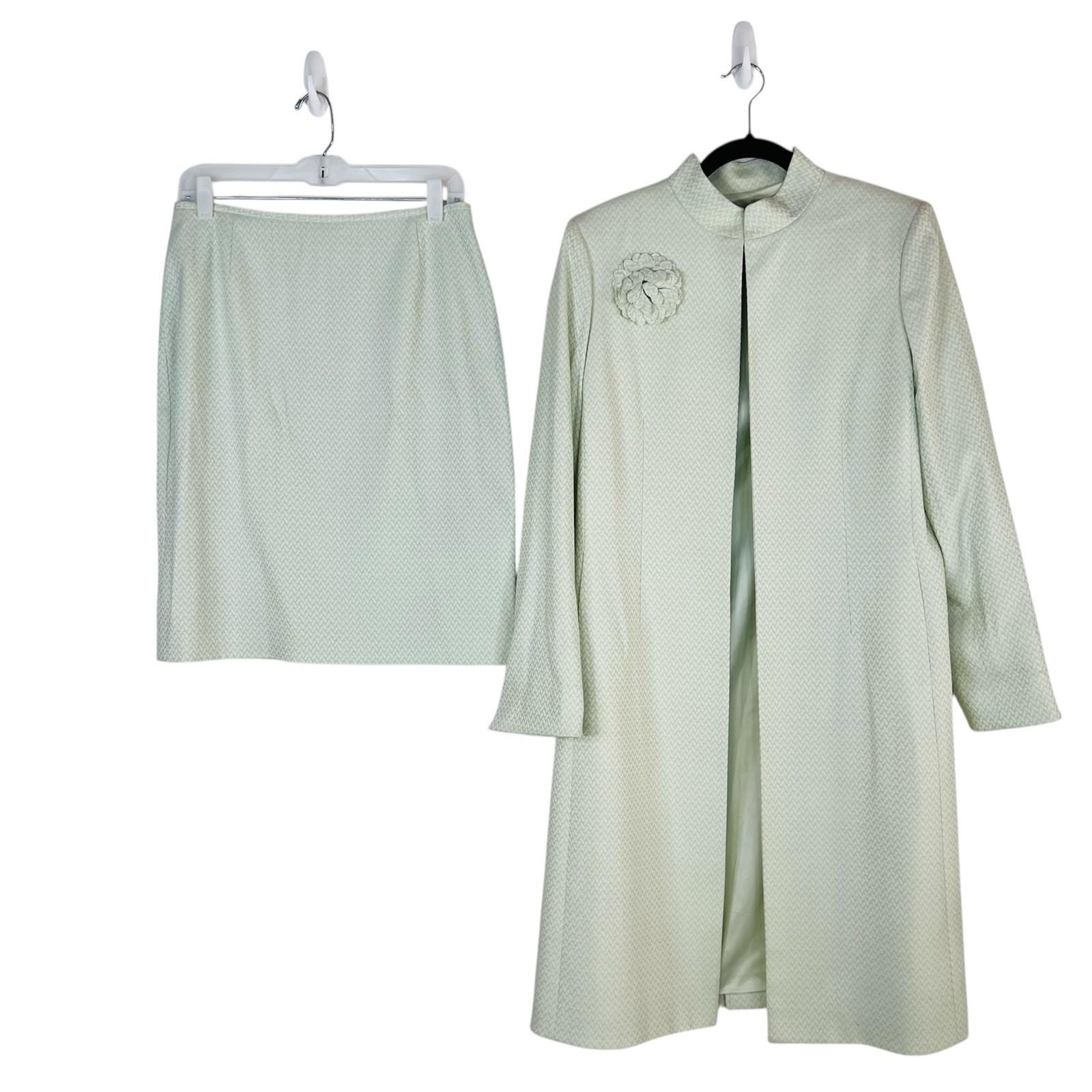 Tahari ASL Women Polyester Rayon Skirt Suit Size 10 Green Mid Length Career