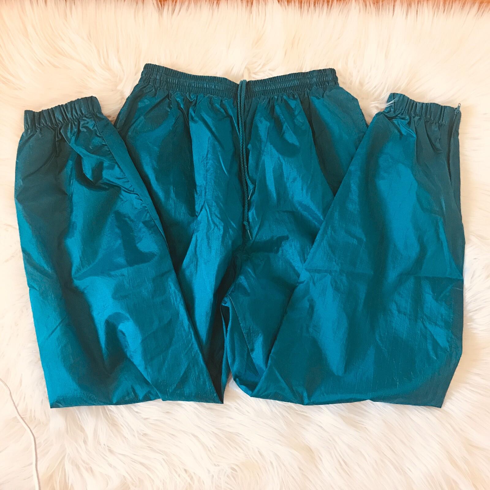 10-311.jpg BOLO SPIRIT Vintage Rare Women Teal Nylon 2PC Track Pant Sweat Suit Size M