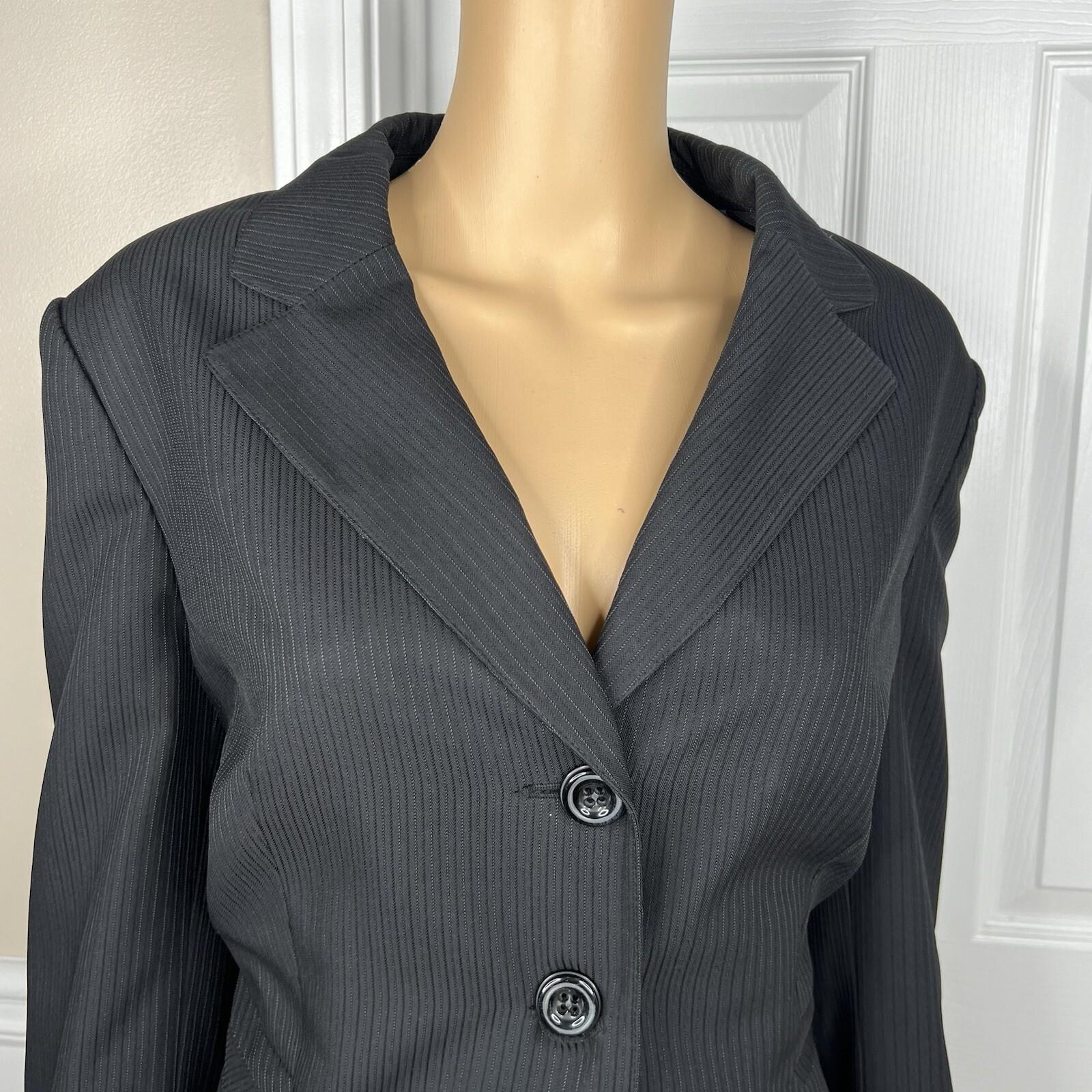 Nine West Women Polyester Pant Suit Size 4 Black Pinstriped Lined Career 2PC