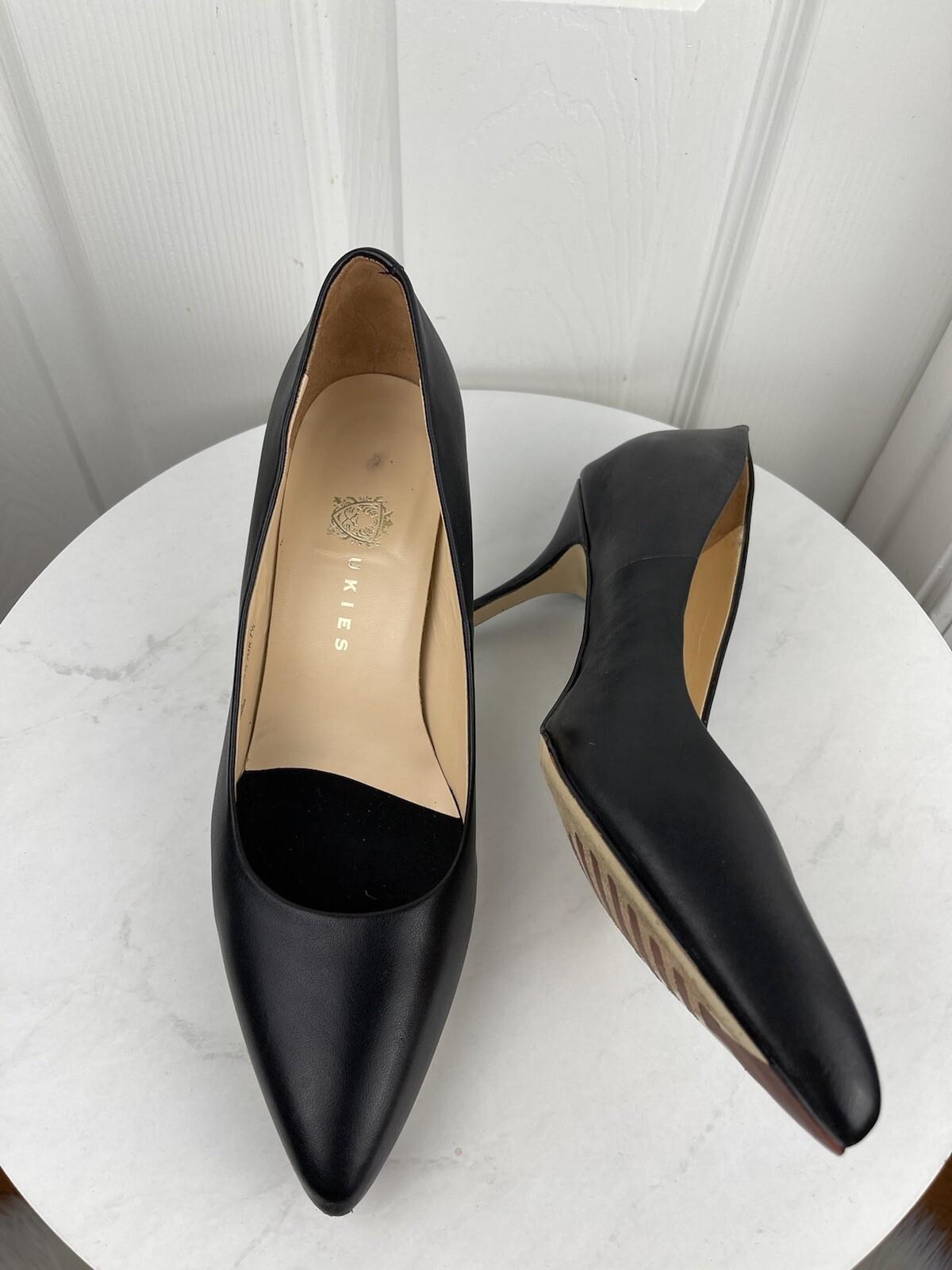 UKIES Nanogel Technology Black Leather Pumps Shoes Size 9.5
