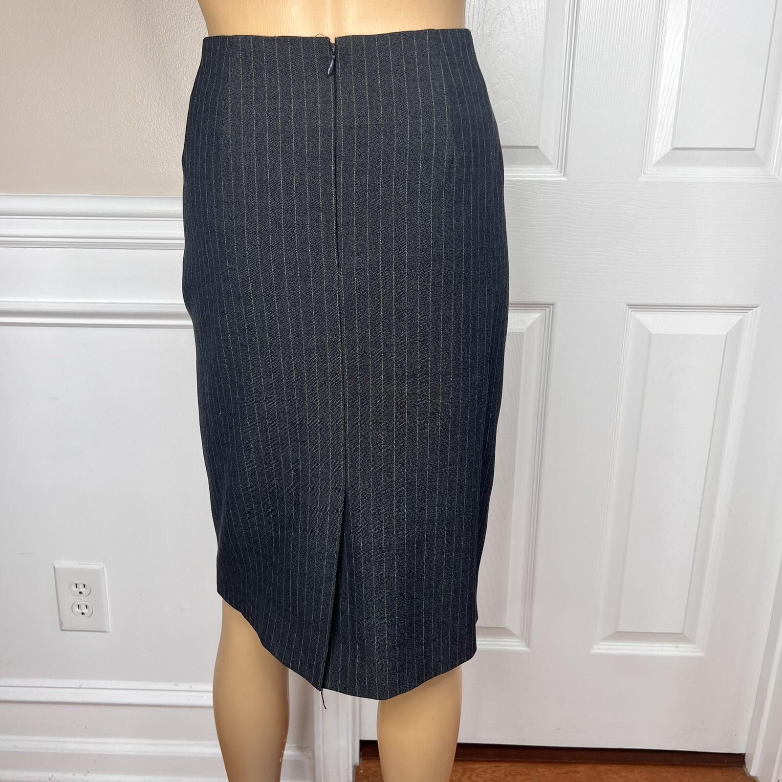 LARRY LEVINE 2PC Gray Striped Polyester Rayon Spandex Career Skirt Suit Size 12