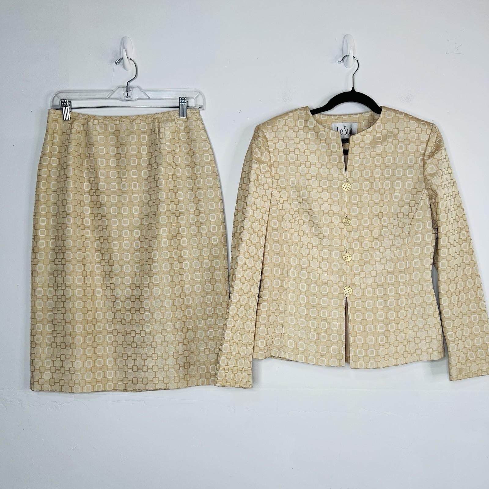 Le Suit Women Polyester Rayon Skirt Suit Size 8 Beige White Business Career 2PC