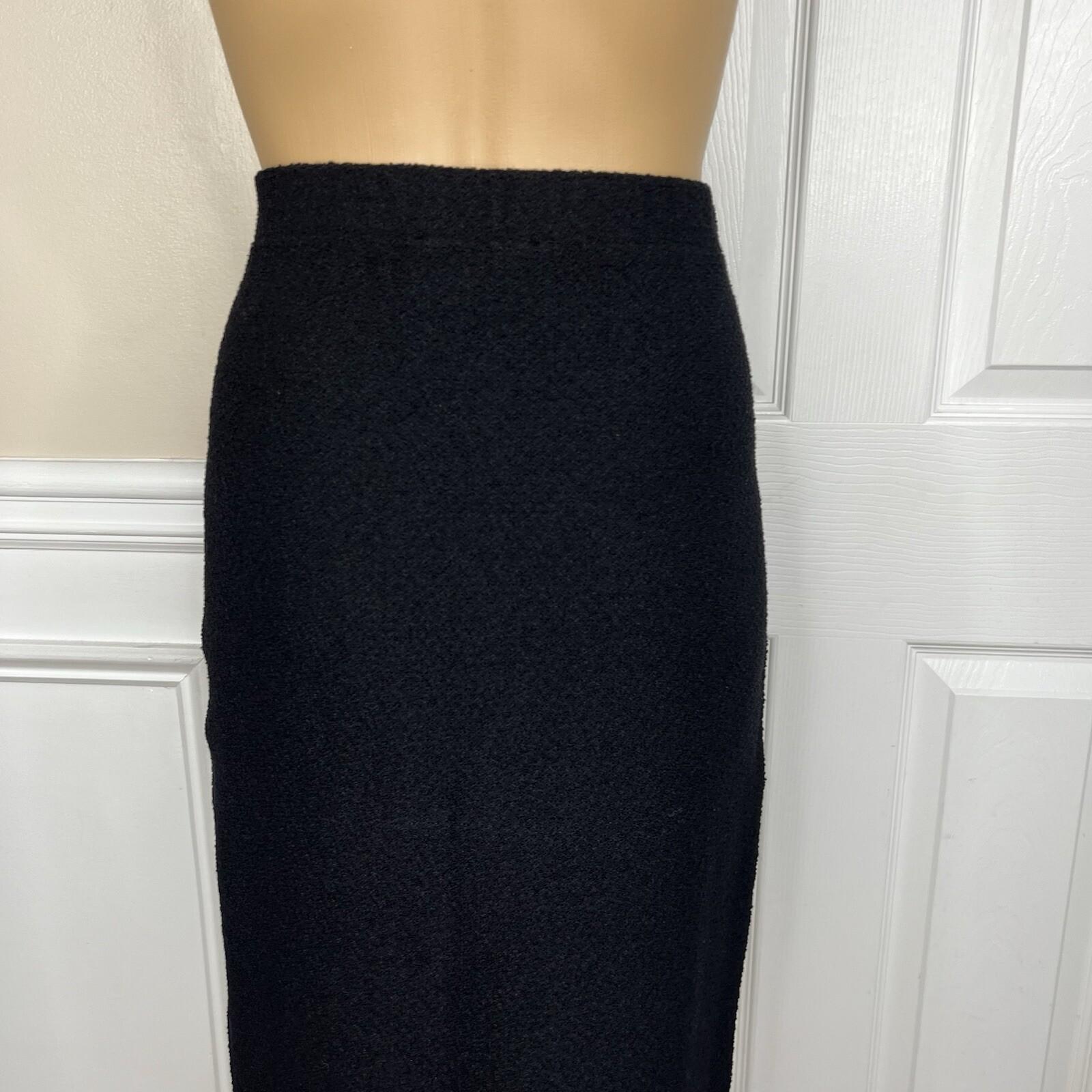 10-3417.jpg ST JOHN Collection By Marie Gray Tight Knit Stretch Skirt Size 8 Black Pencil