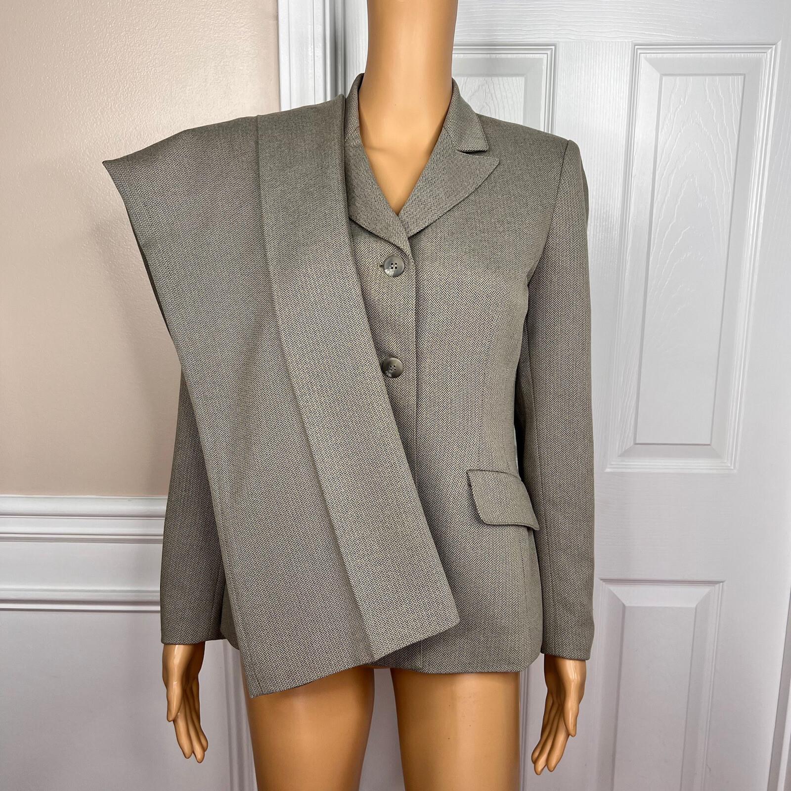 Le Suit Polyester Pant Suit Size 4P Beige Single Breasted Lined 2PC Pockets