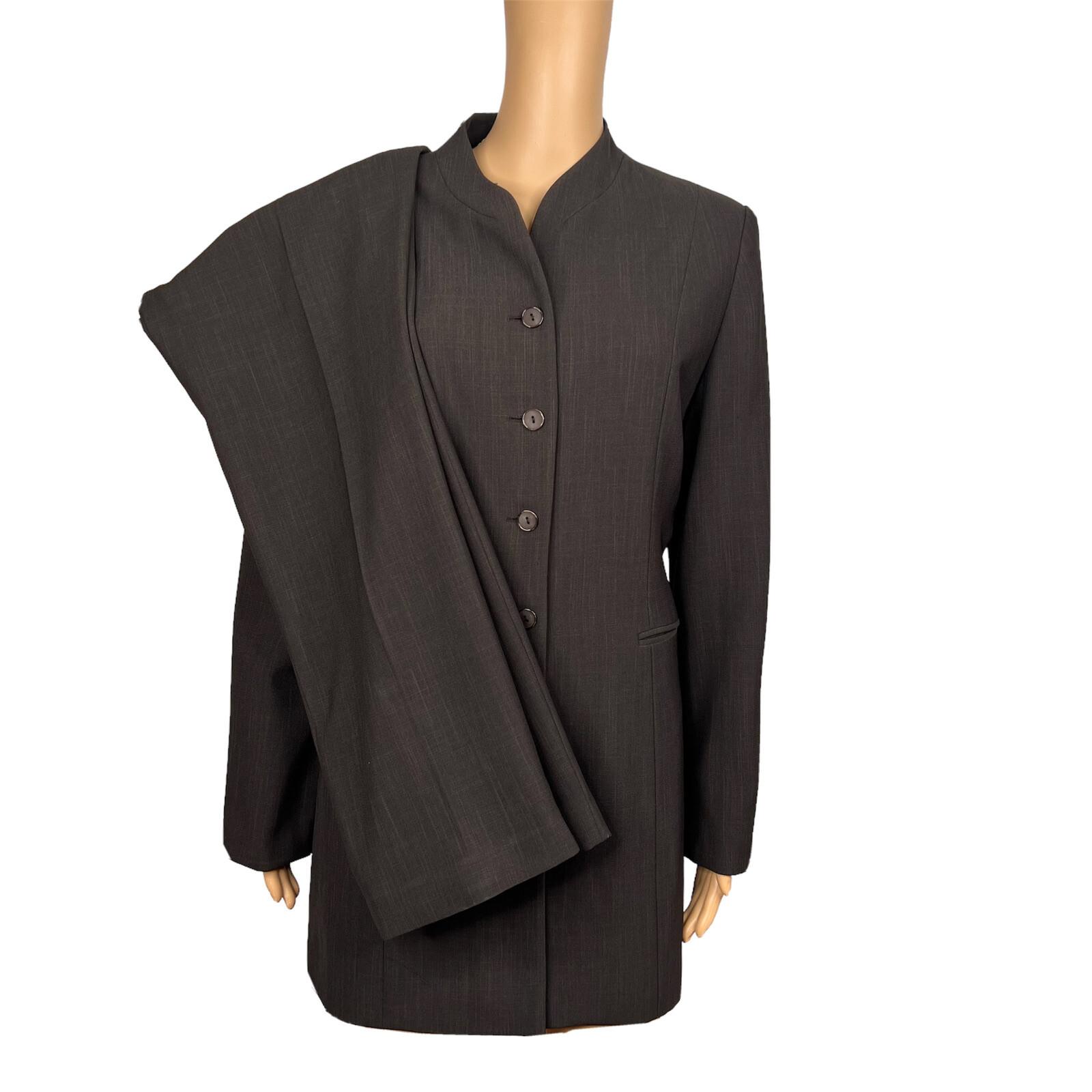10-3446.jpg LARRY LEVINE 2PC Brown Polyester Lined Mid Length Career Pant Suit Size 8