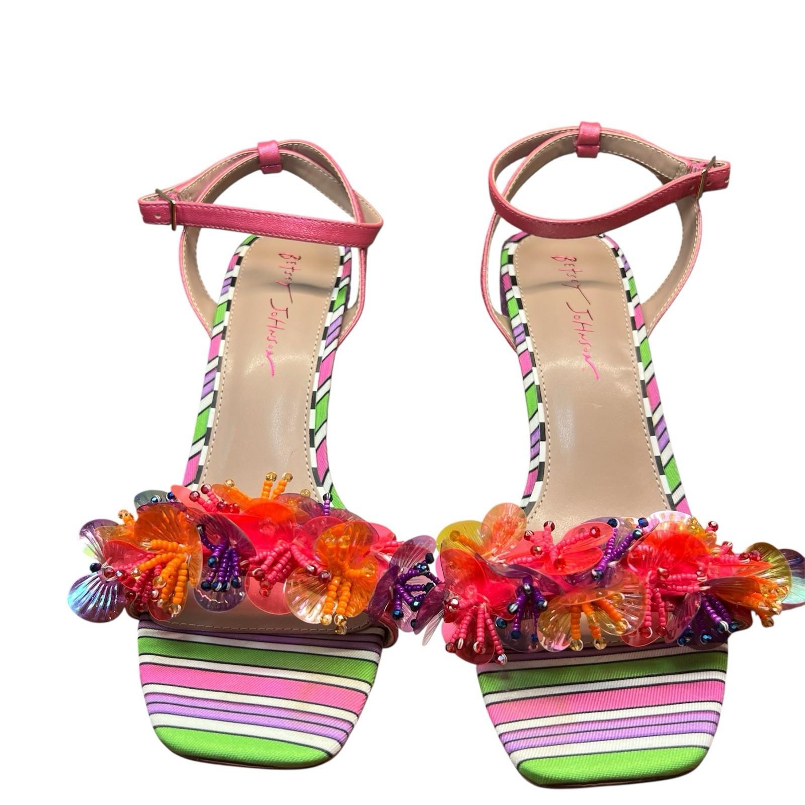 Betsey Johnson Block Heels Floral 10M Quinta Sandal Pearly Beads