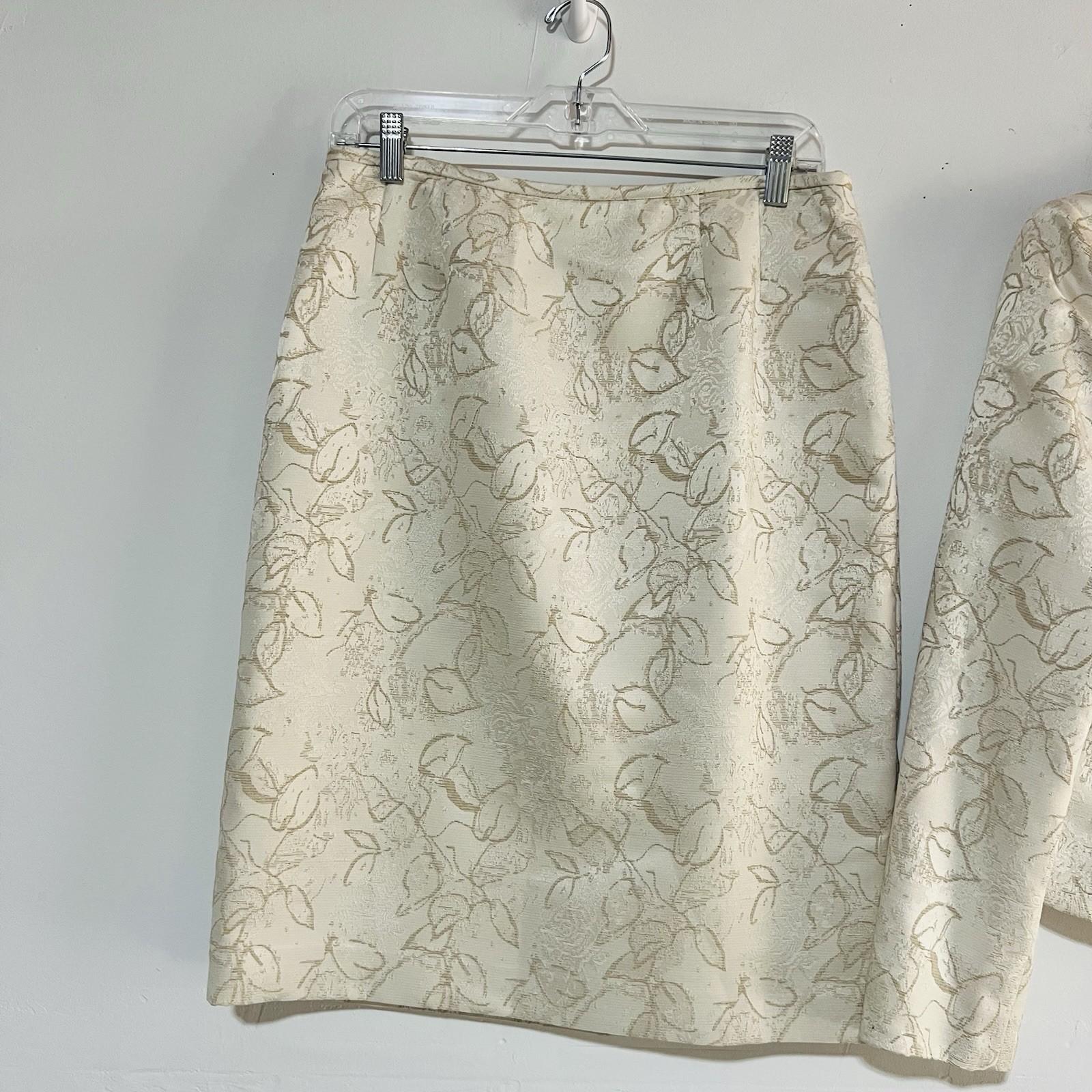 10-3684.jpg Le Suit Polyester Rayon Skirt Suit 10P Beige Floral Notch Collar Classic 2PC