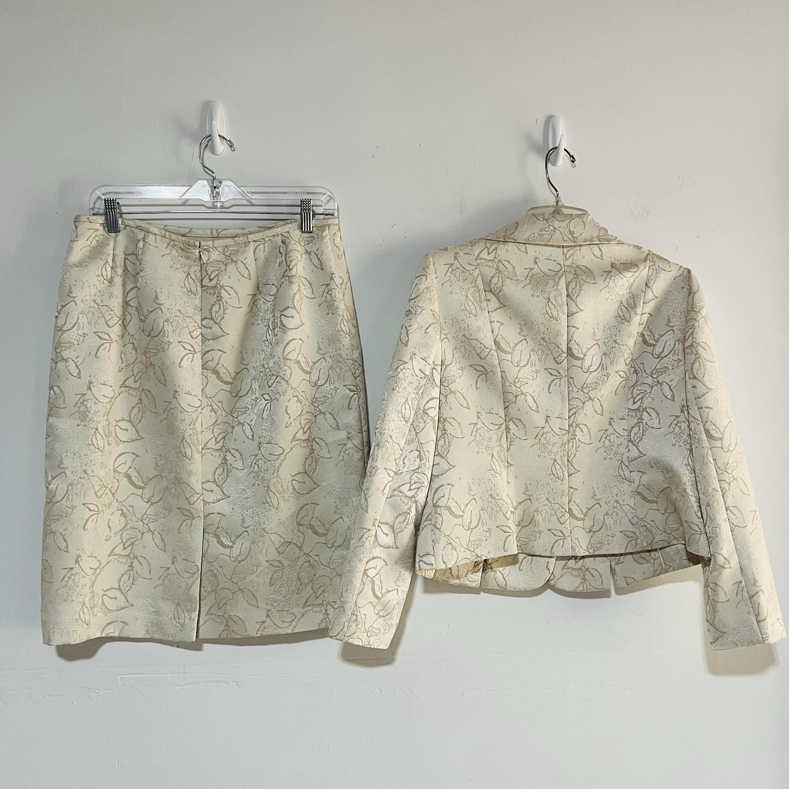 10-3687.jpg Le Suit Polyester Rayon Skirt Suit 10P Beige Floral Notch Collar Classic 2PC