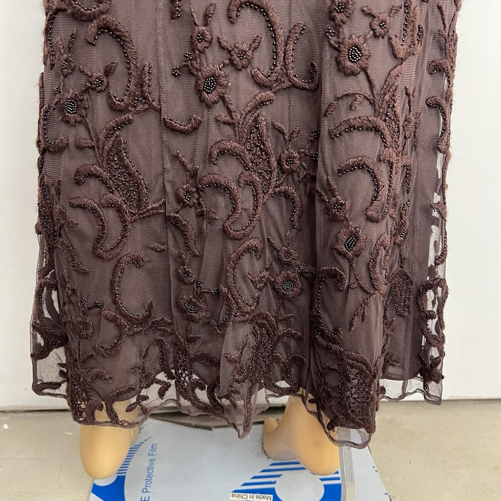 Tahari Lace Tunic Skirt 2 Blouse S Beaded Crocheted Feminin Quiet Luxury 2PC New