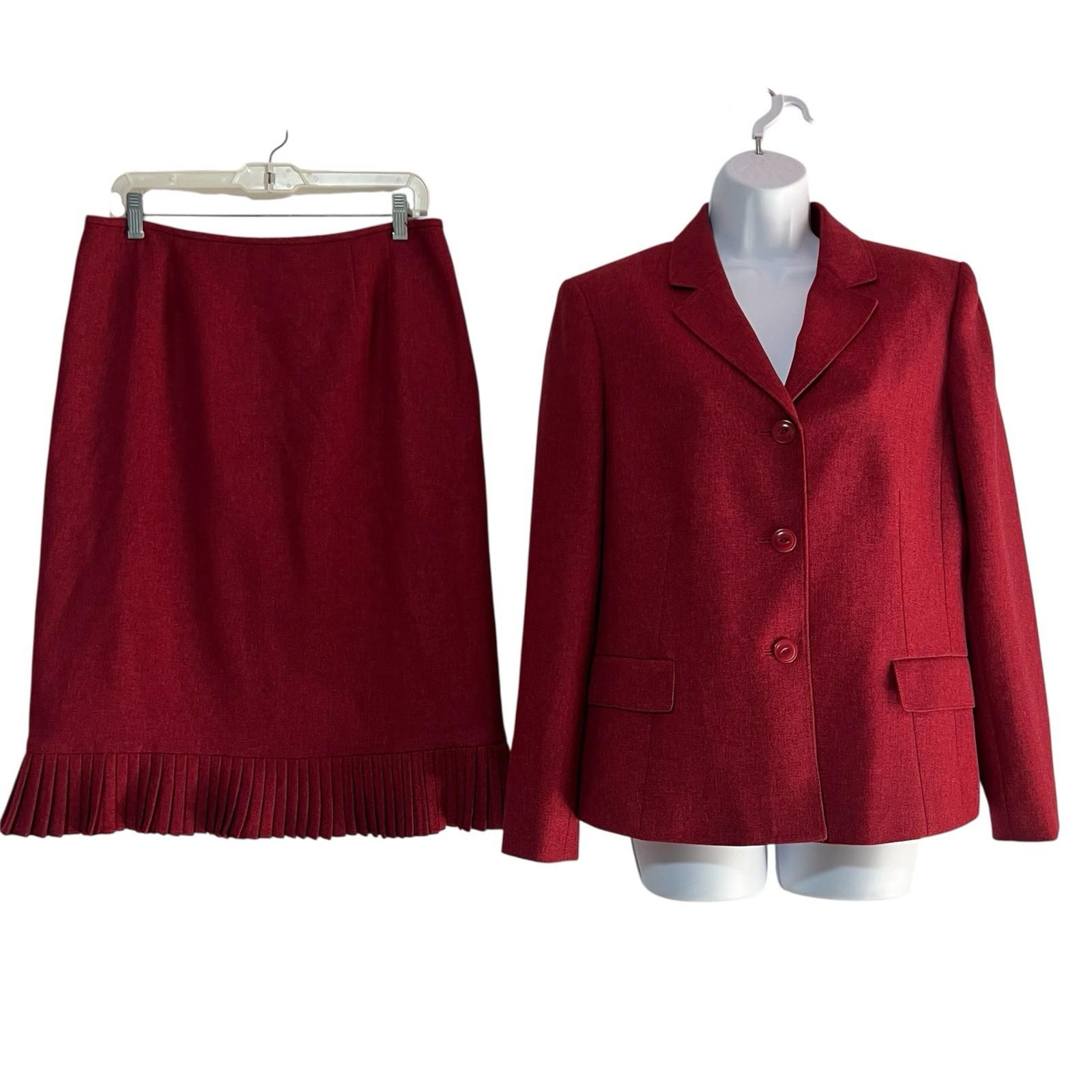 Jones Wear Polyester Skirt Suit 12 Red Twill Lined Notch Collar 2PC Timeless