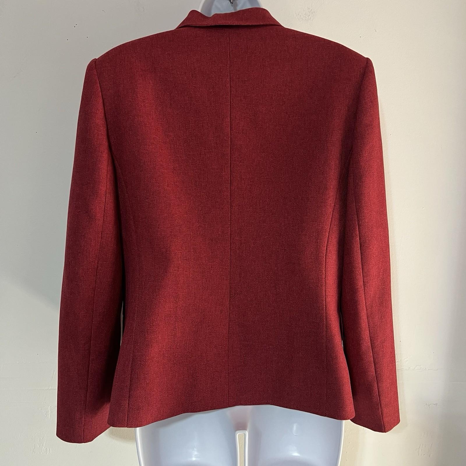 Jones Wear Polyester Skirt Suit 12 Red Twill Lined Notch Collar 2PC Timeless