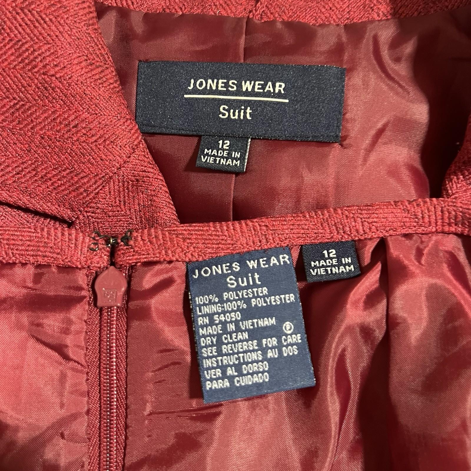 Jones Wear Polyester Skirt Suit 12 Red Twill Lined Notch Collar 2PC Timeless