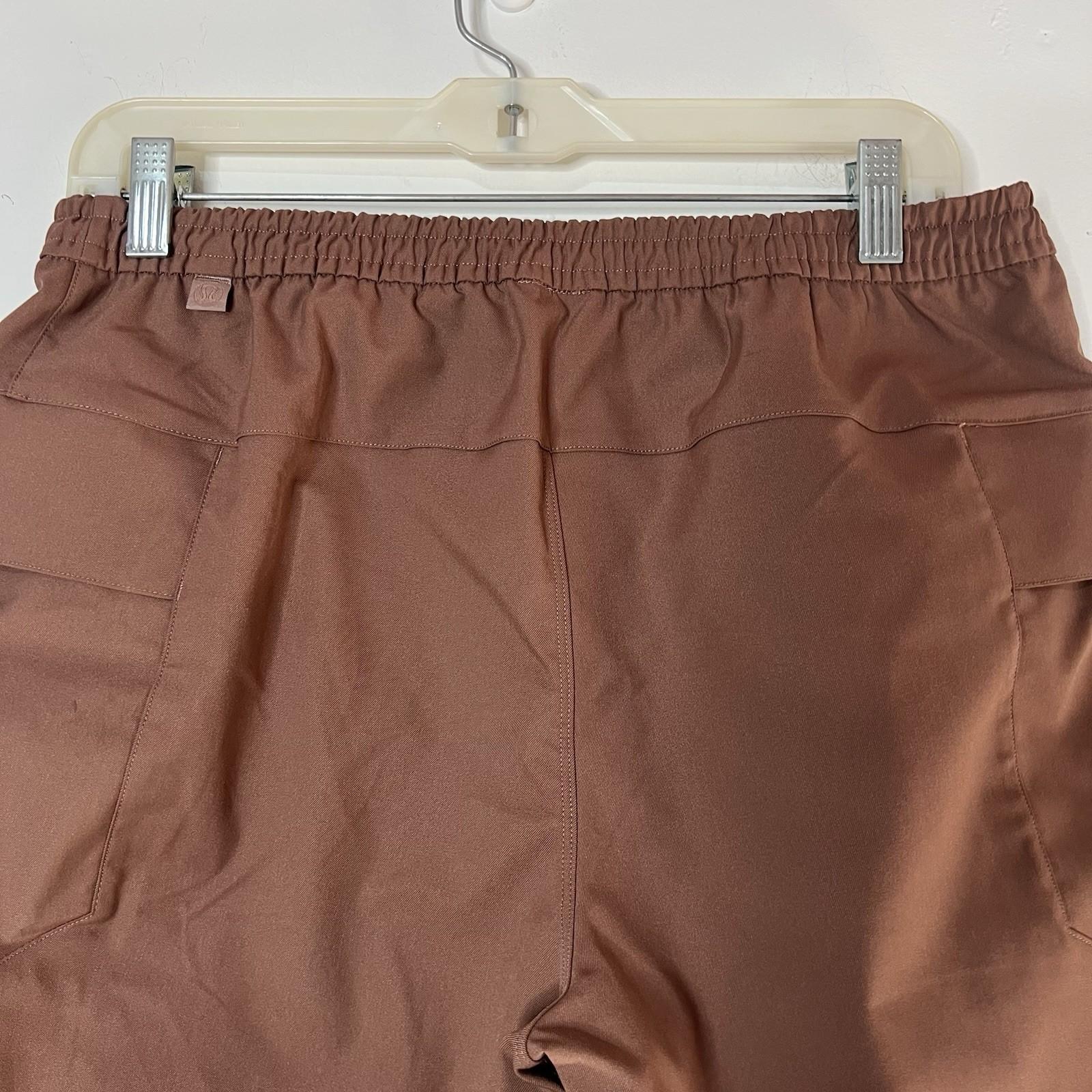 Lululemon Men Cargo Shorts Size M Brown Stretch Hiking Trekking Gorpcore