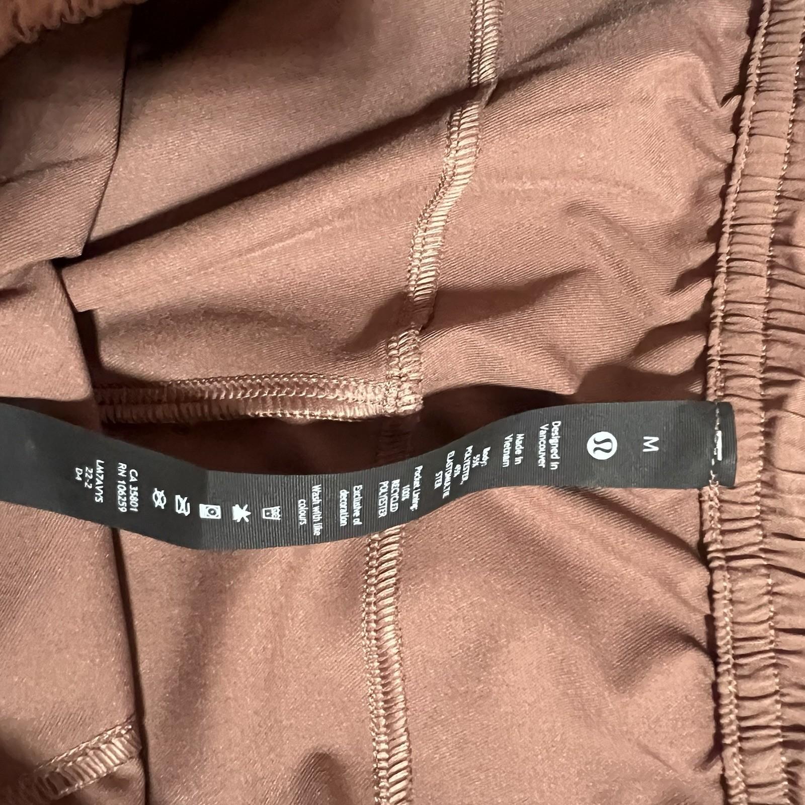 Lululemon Men Cargo Shorts Size M Brown Stretch Hiking Trekking Gorpcore