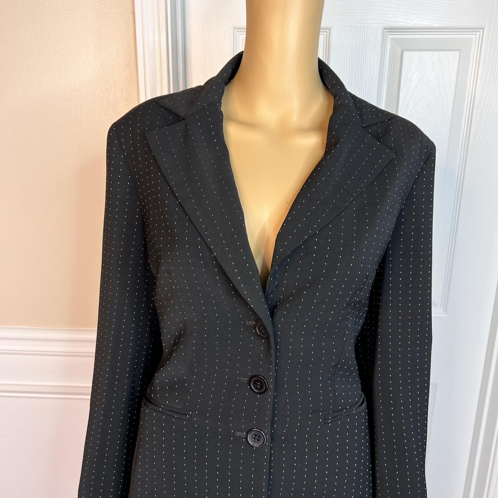 Larry Levine Polyester Rayon Skirt Suit Size 10  Black Lined Pleated Career 2PC