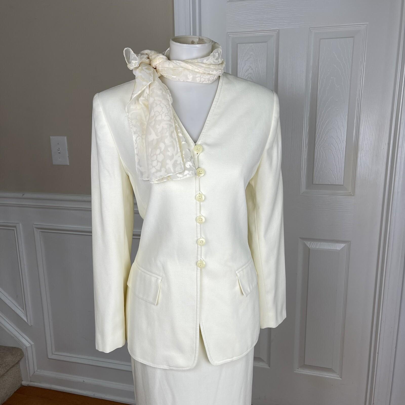 Le Suit Vintage Polyester Rayon Skirt Suit Scarf Size 10 Off White 2PC Lined