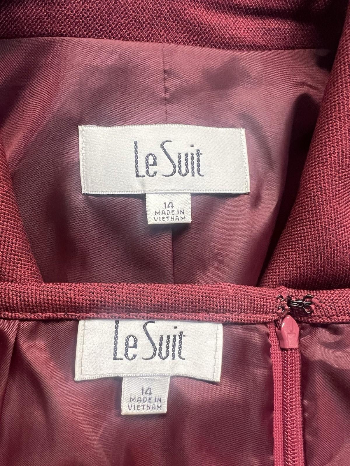 Le Suit 2PC Red Polyester Lined Shawl Collar Skirt Suit Size 14 Elegant Business