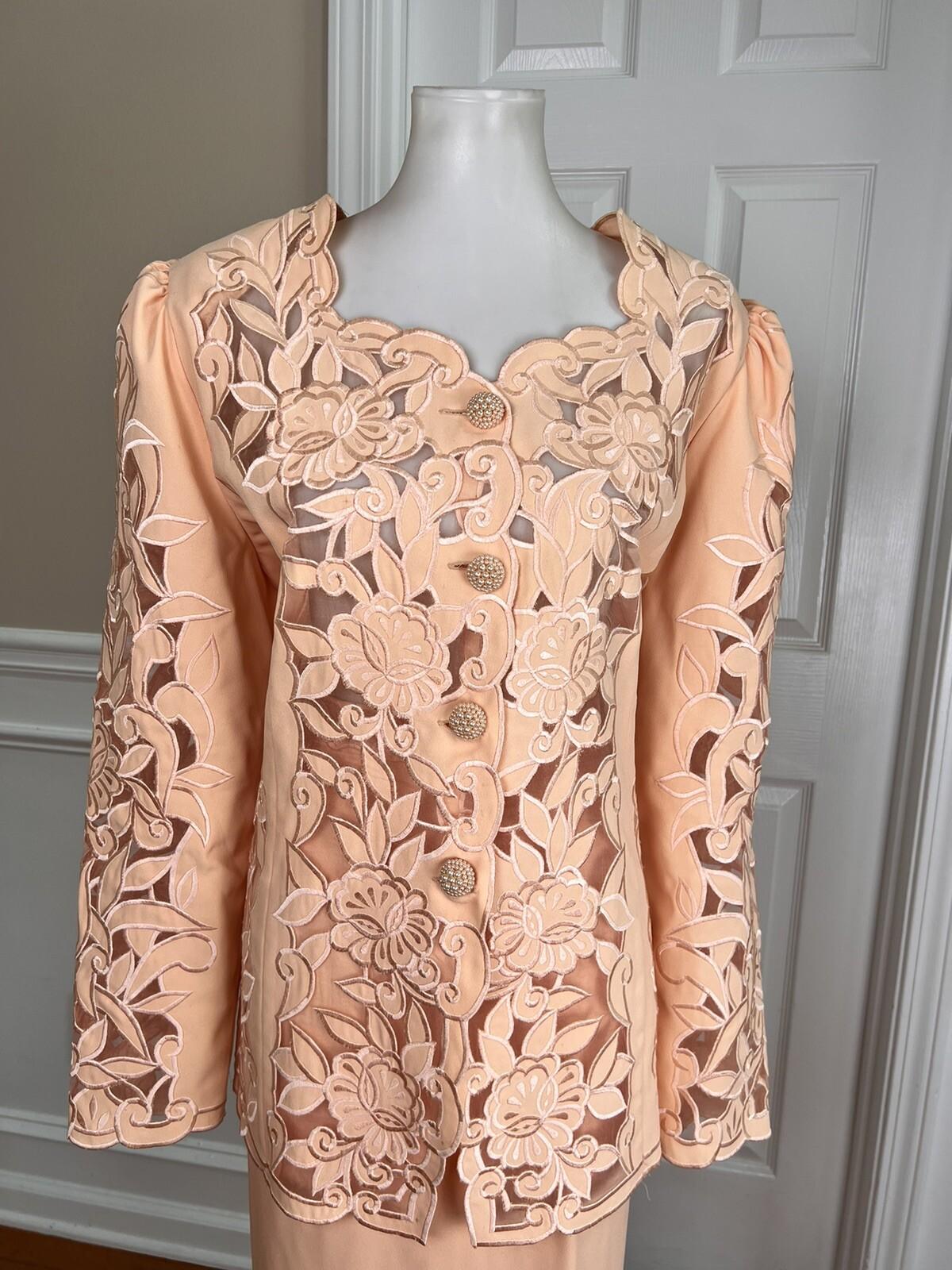 NIGHT STUDIO NY 2PC Coral Beaded Polyester Embroidered Collarless Skirt Size 22