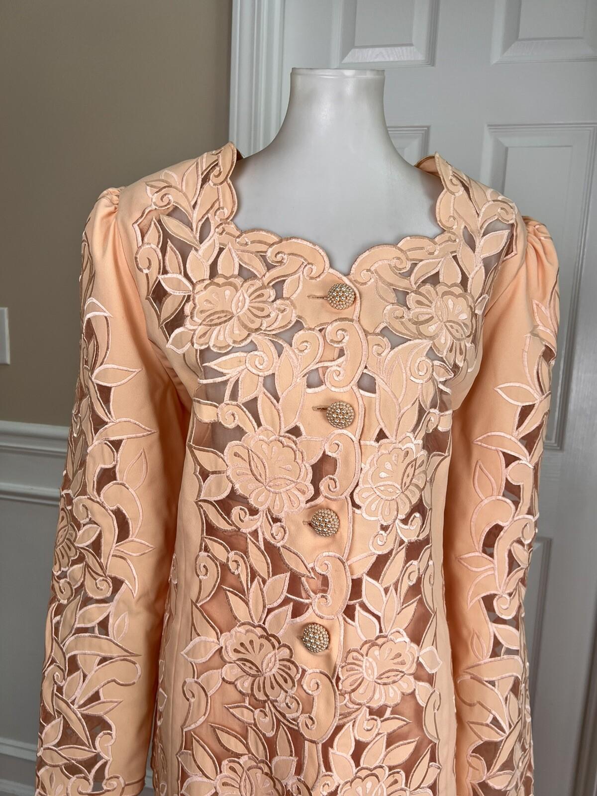 NIGHT STUDIO NY 2PC Coral Beaded Polyester Embroidered Collarless Skirt Size 22