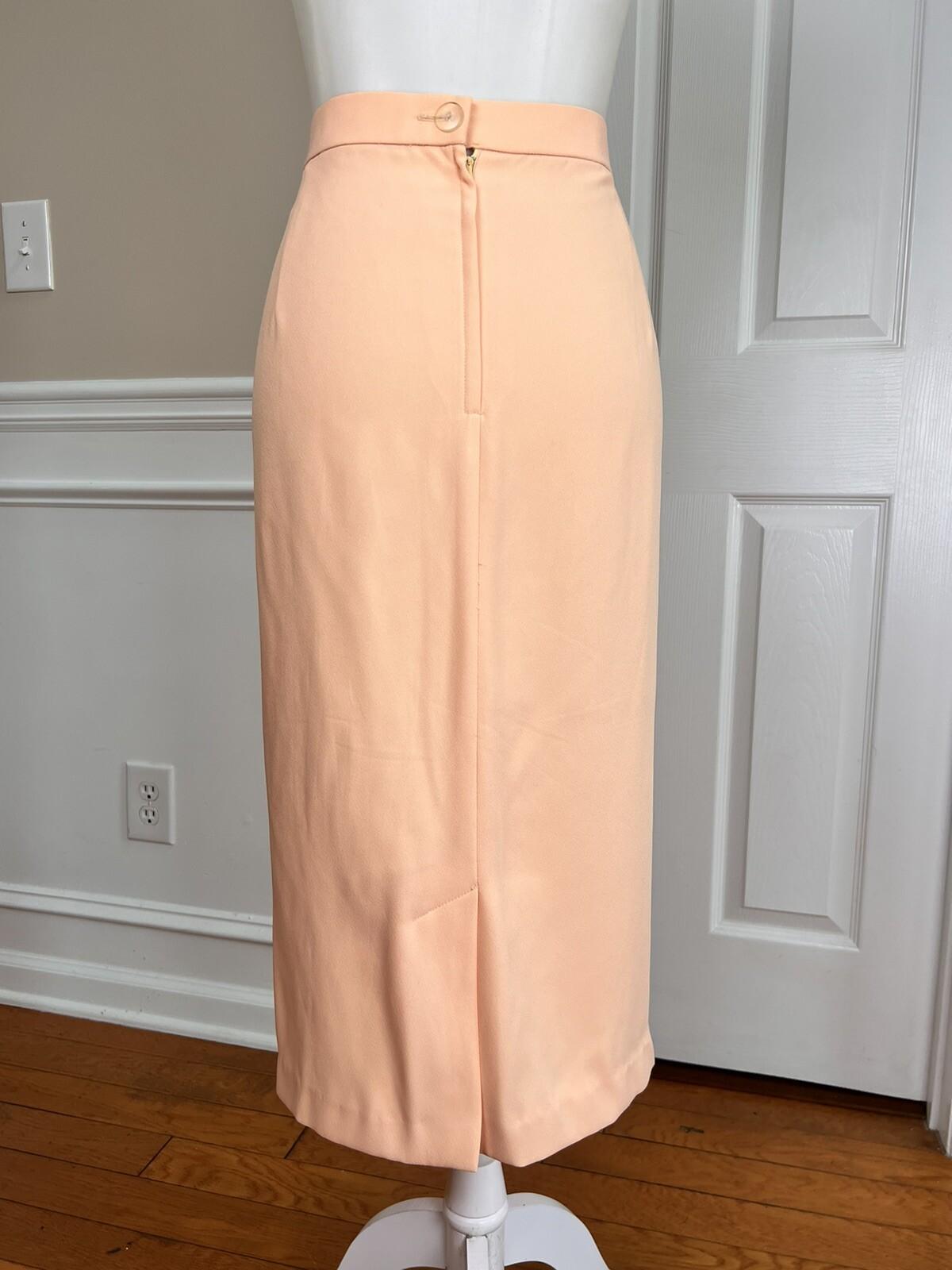 NIGHT STUDIO NY 2PC Coral Beaded Polyester Embroidered Collarless Skirt Size 22