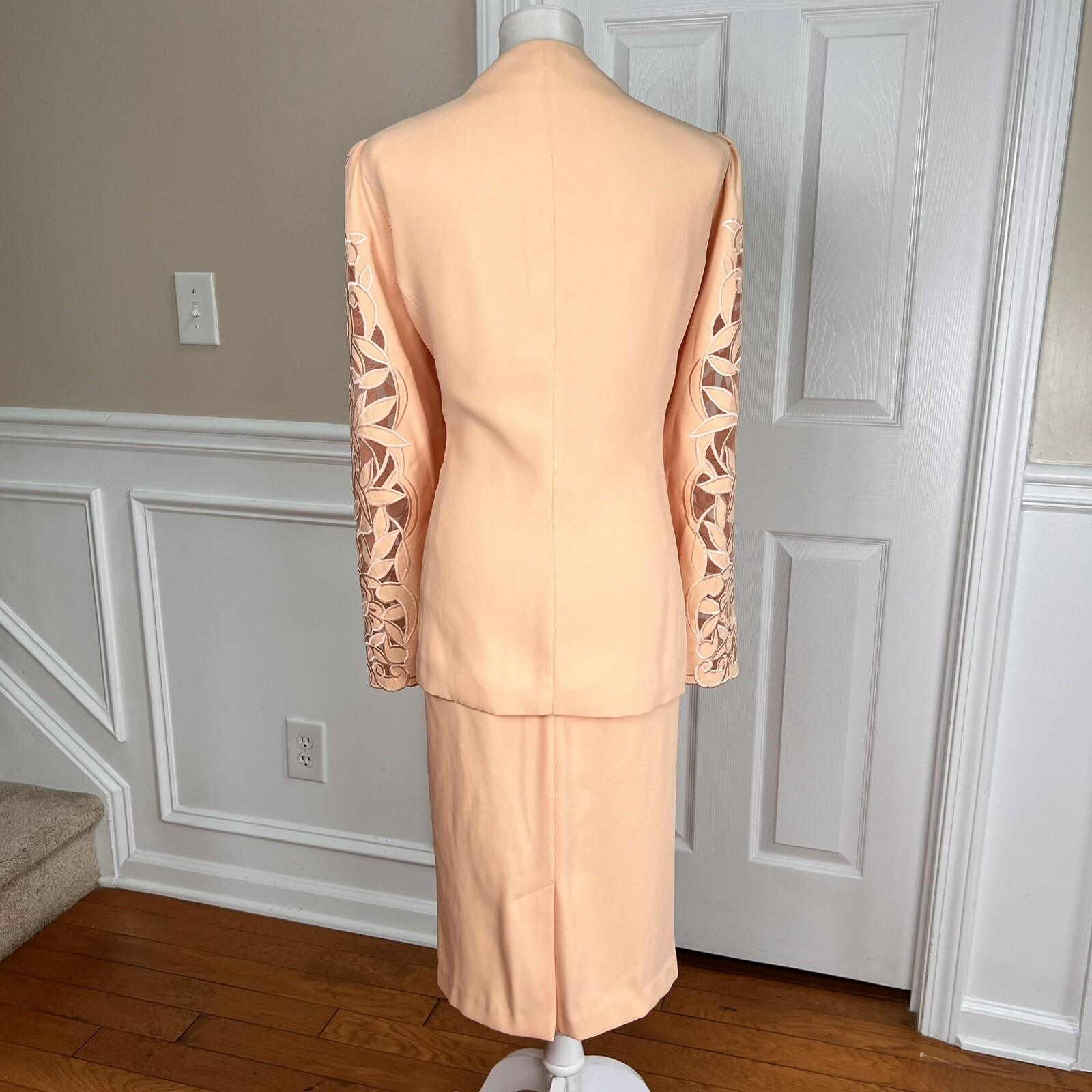NIGHT STUDIO NY 2PC Coral Beaded Polyester Embroidered Collarless Skirt Size 22