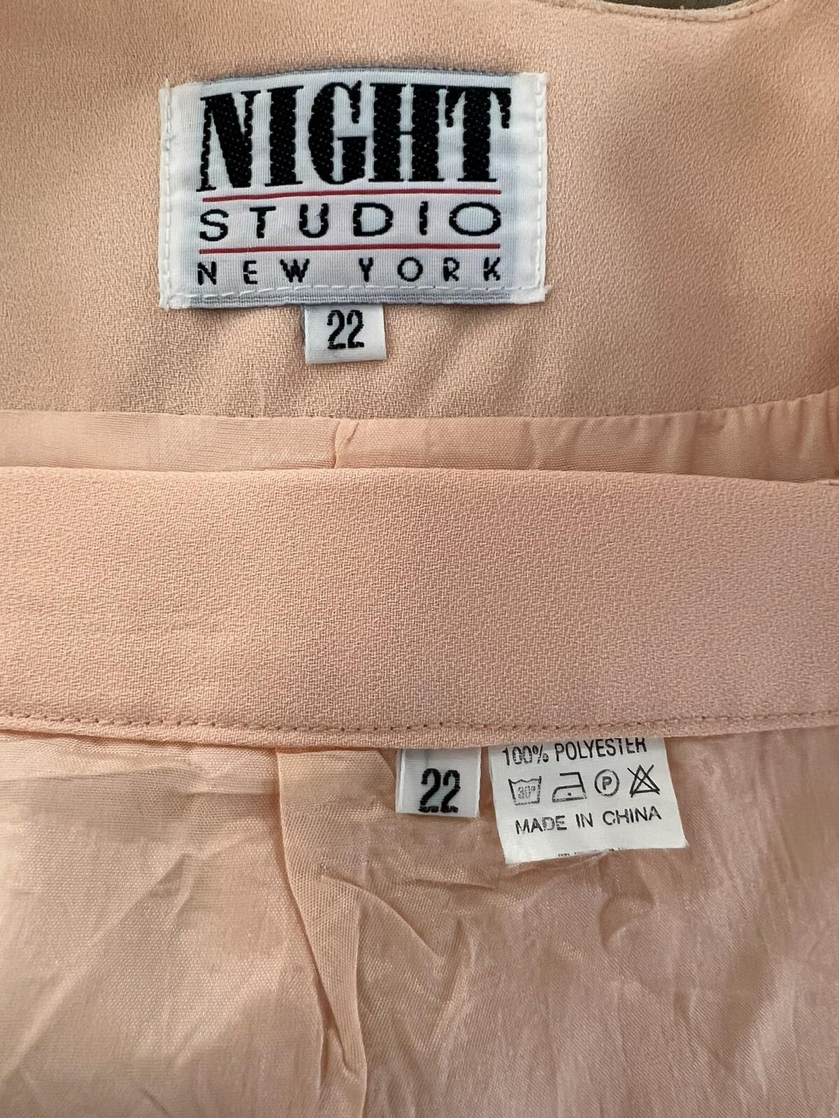 NIGHT STUDIO NY 2PC Coral Beaded Polyester Embroidered Collarless Skirt Size 22