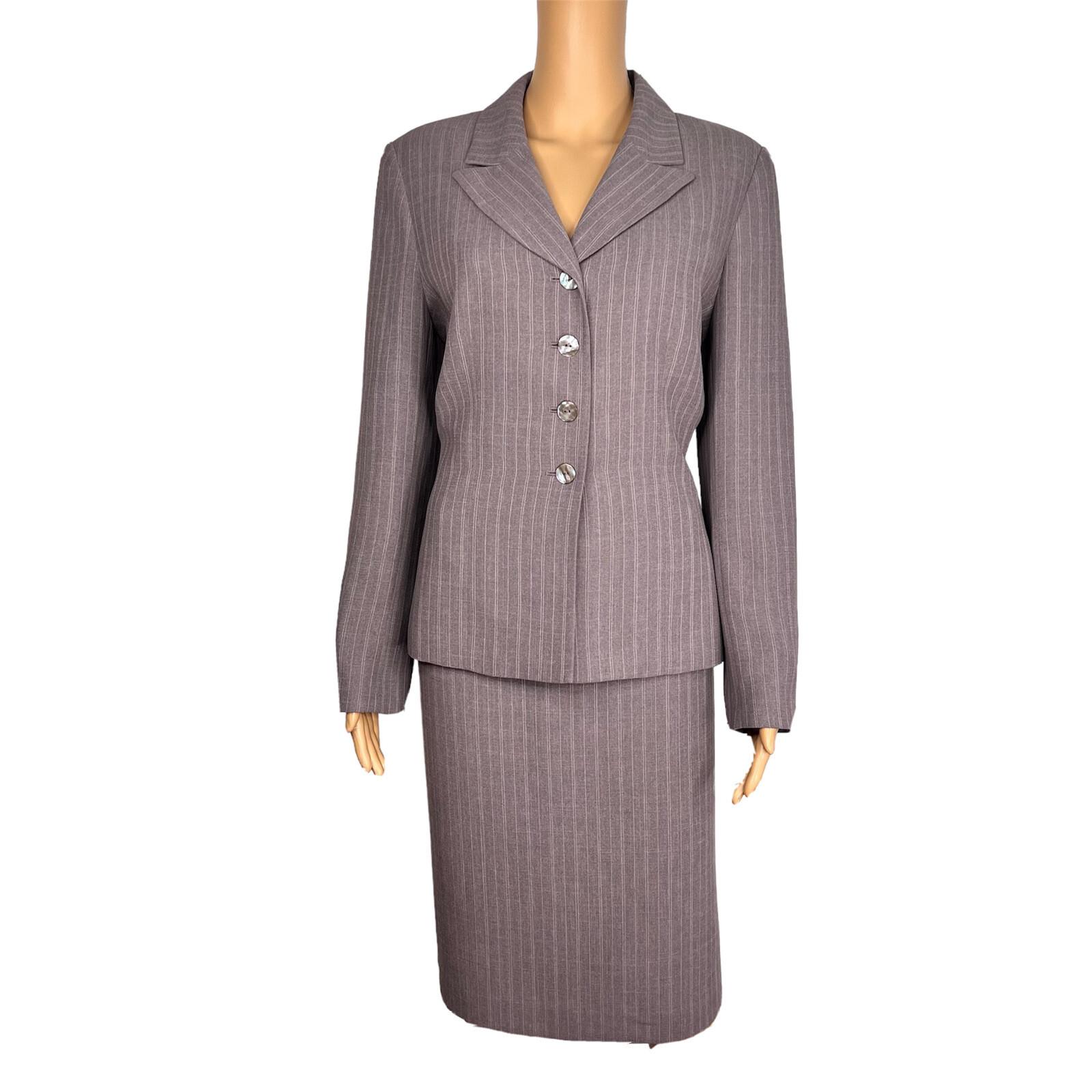 10-4326.jpg LE SUIT 2PC Wash Purple Striped Polyester Lined Peak Collar Skirt Suit Size 8