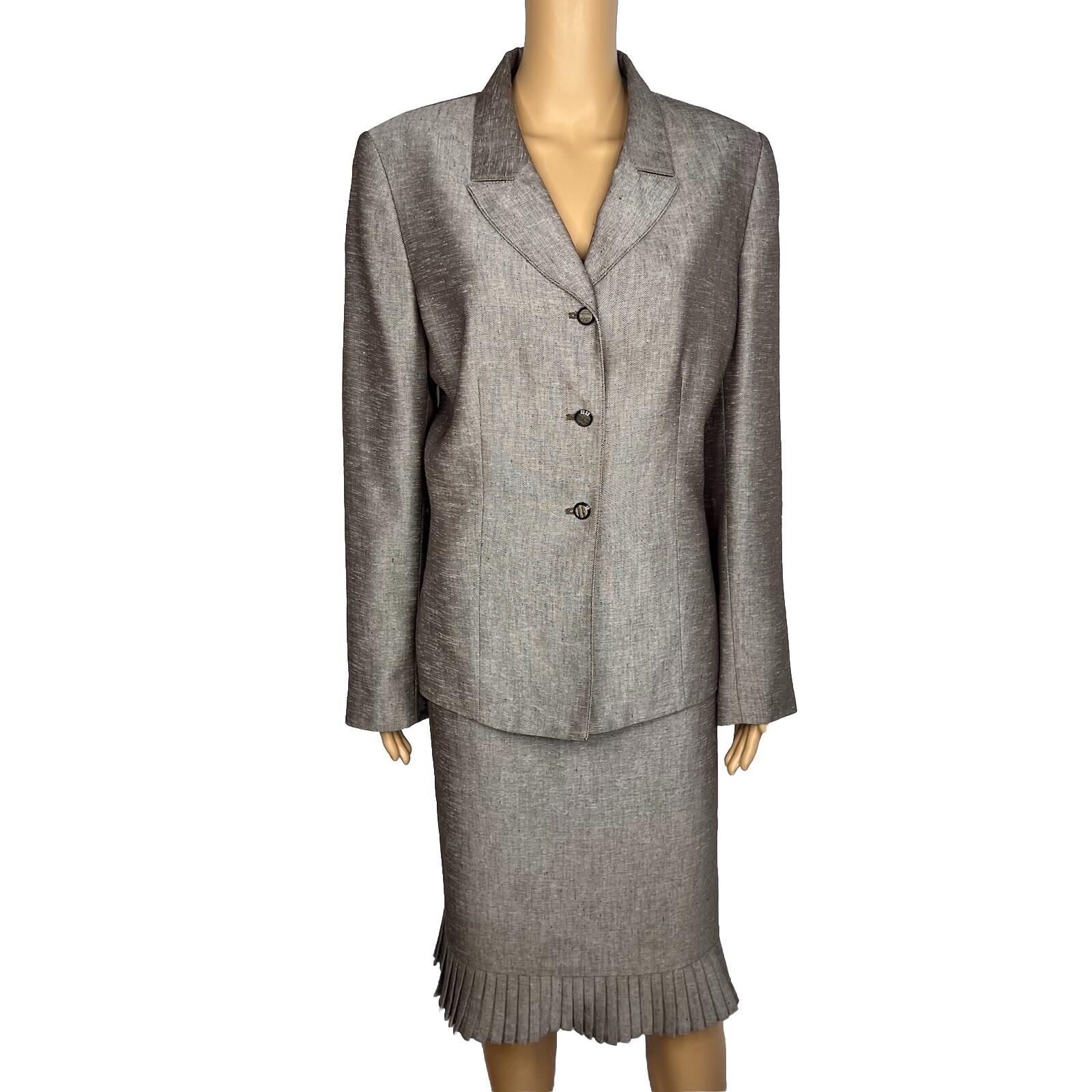 Le Suit Women Polyester Skirt Suit Size 14 Light Brown Notch Collar Pleated 2PC