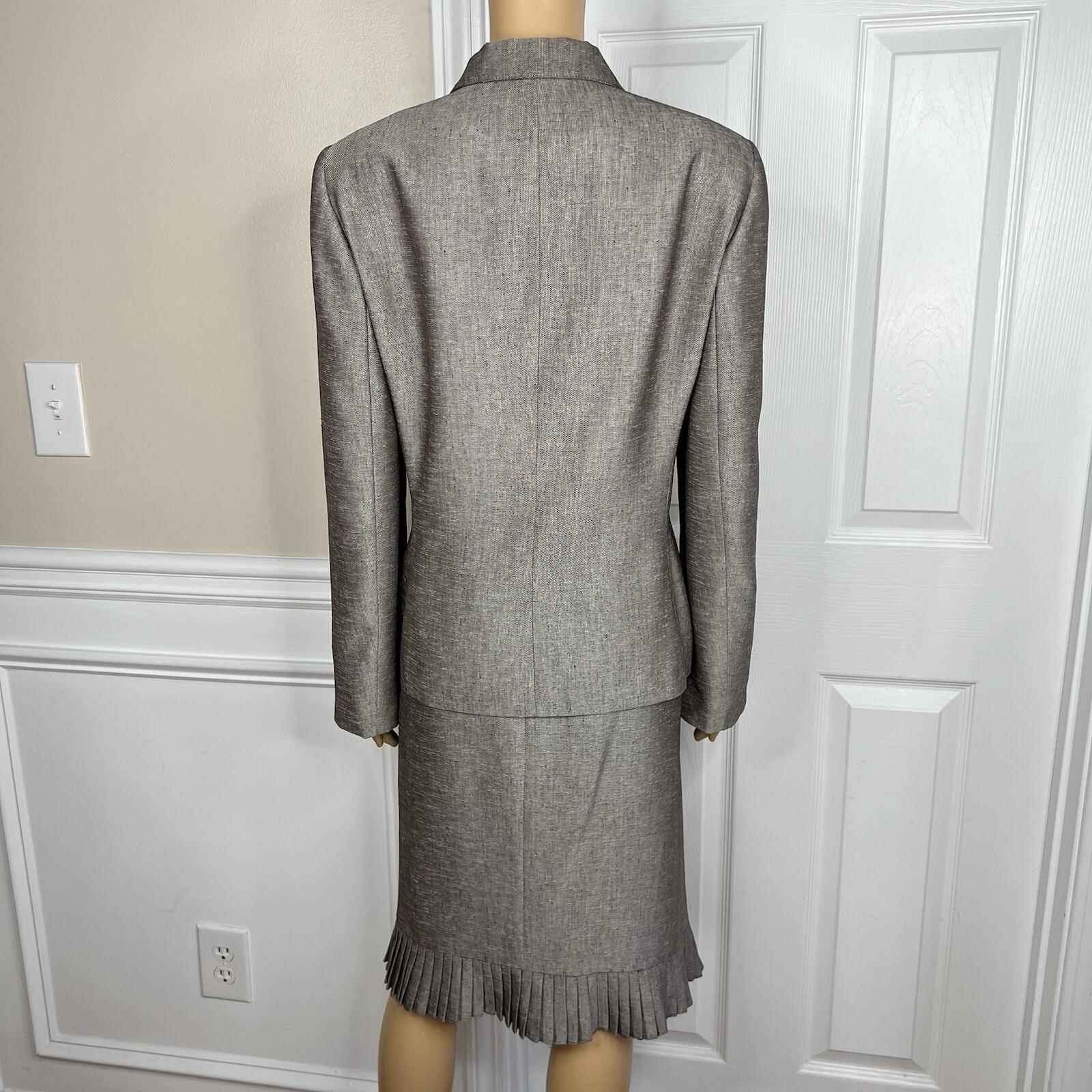 Le Suit Women Polyester Skirt Suit Size 14 Light Brown Notch Collar Pleated 2PC