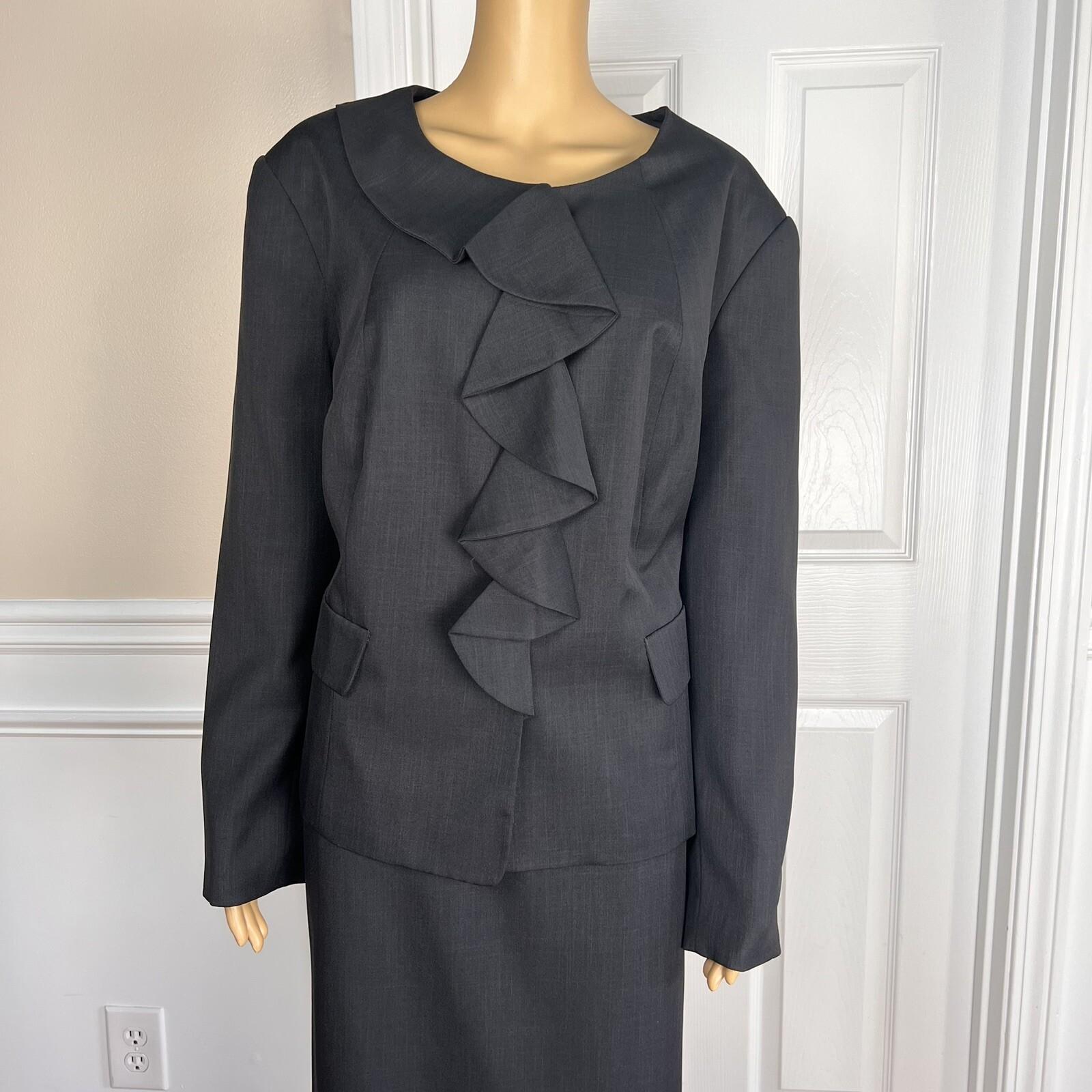 10-4376.jpg ISABELLA Women Ash Polyester Skirt Suit Size 20W Lined Collarless Ruffle 2PC