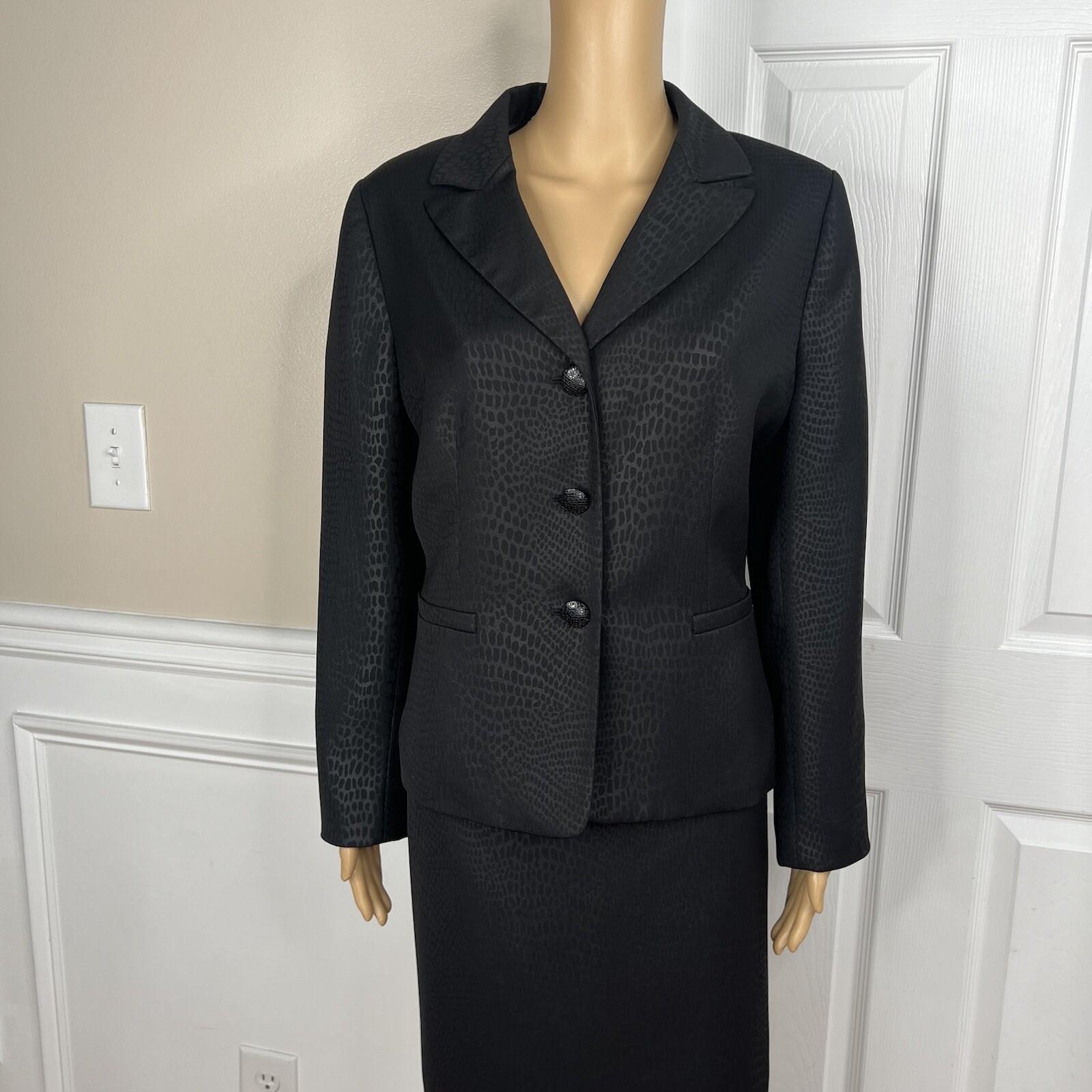Suit Studio Women Polyester Skirt Suit Size 12P Black Notch Collar Lined 2PC