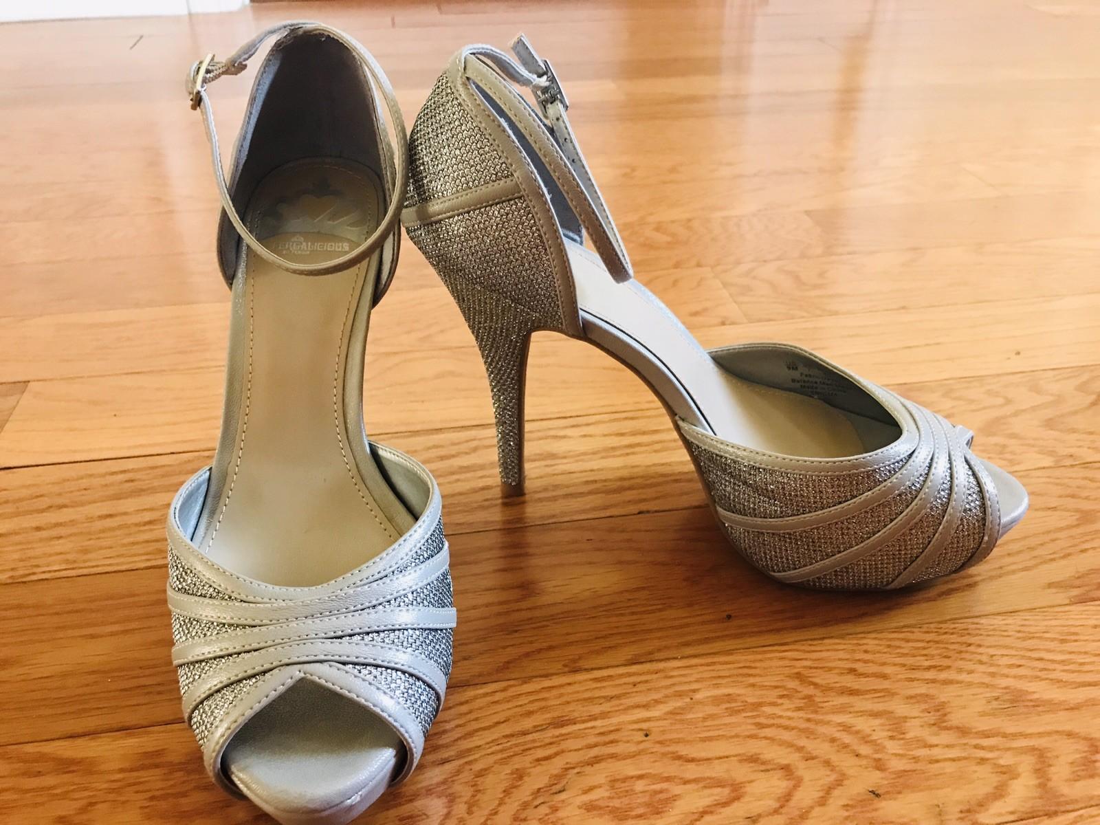 10-4646.jpg Fergalicious Shoes Size 9M Silver Shiny Platform Open Toe Ankle Strap Pumps