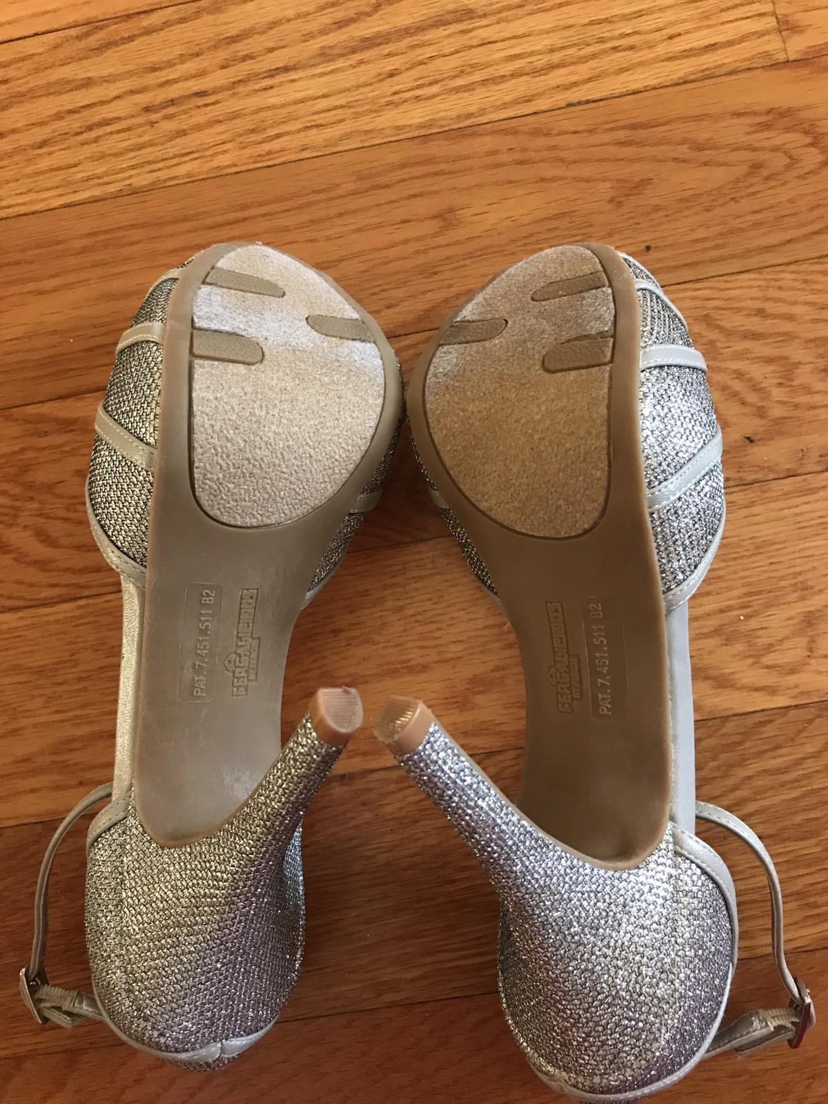 10-4653.jpg Fergalicious Shoes Size 9M Silver Shiny Platform Open Toe Ankle Strap Pumps