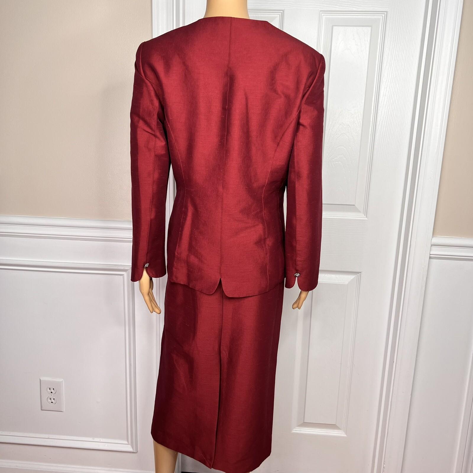 New GIOVANNA SIGNATURE 2PC Deep Red Polyester Nylon Stretch Skirt Suit Size 14