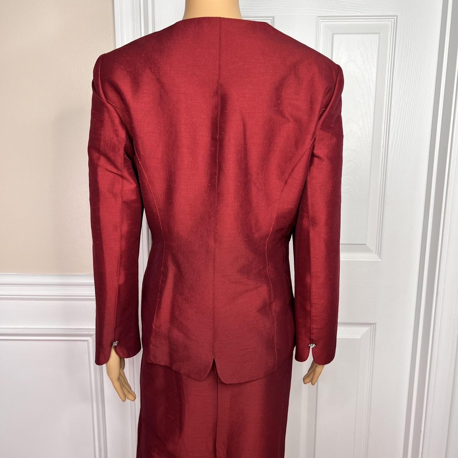 New GIOVANNA SIGNATURE 2PC Deep Red Polyester Nylon Stretch Skirt Suit Size 14