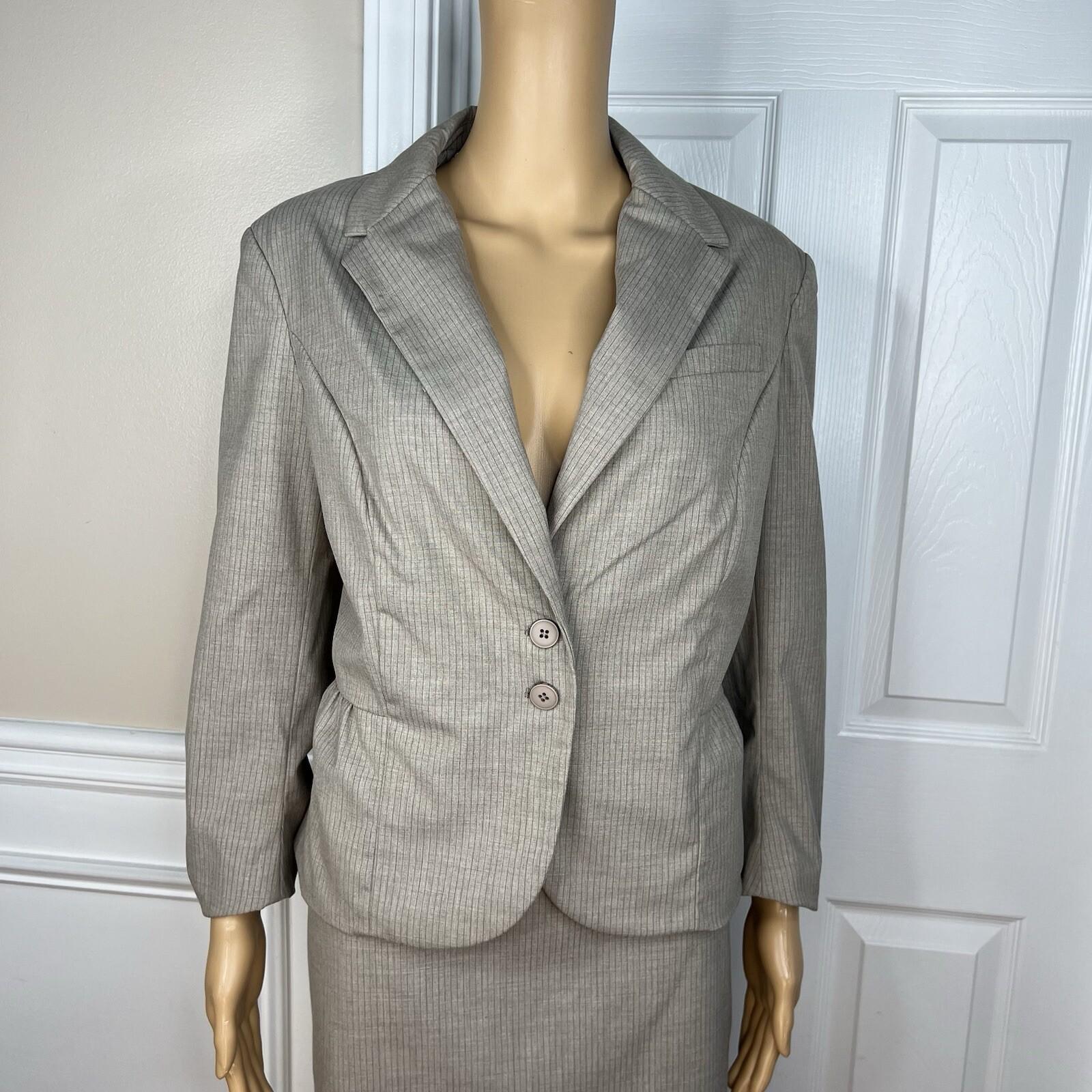 10-4938.jpg New York & Company Polyester Viscose Spandex Skirt 12 Suit 14 Sand Striped 2PC